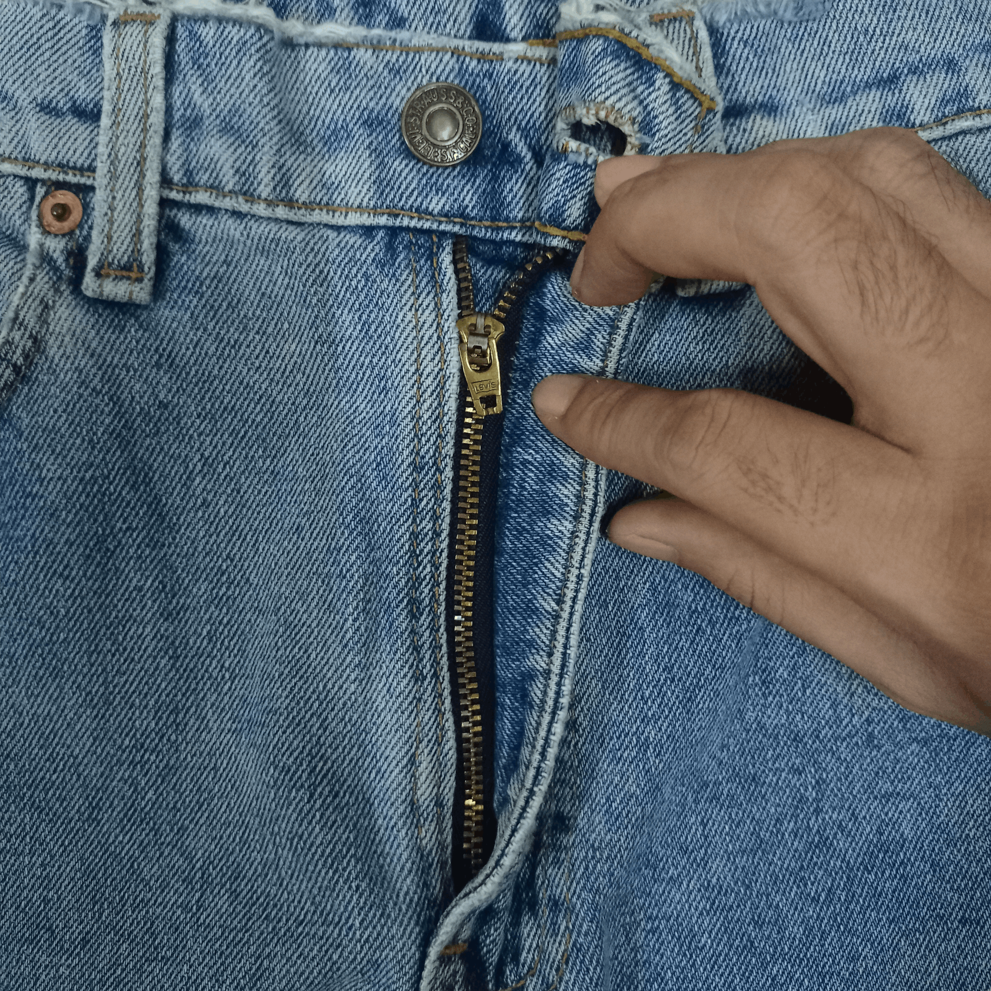 Levi's × Levi's Vintage Clothing Vintage Levis 505 Blue Wash Style Distressed Jeans 30x29 Size US 30 / EU 46 - 3 Thumbnail