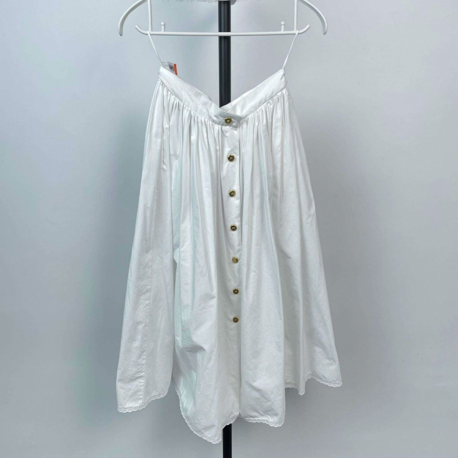 Miu Miu Miu Miu White Skirt 2XS Women Size 28" / US 6 / IT 42 - 1 Thumbnail