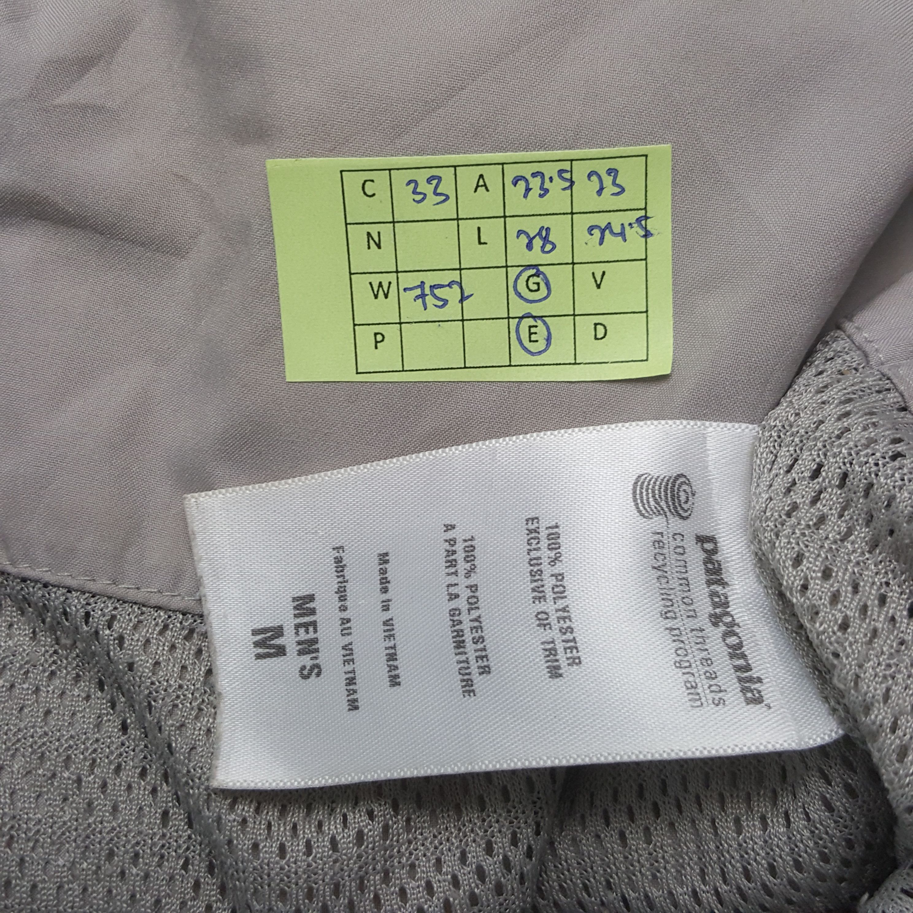 Patagonia Vintage Patagonia American Outdoor Winter Jacket 33 Size US L / EU 52-54 / 3 - 7 Thumbnail