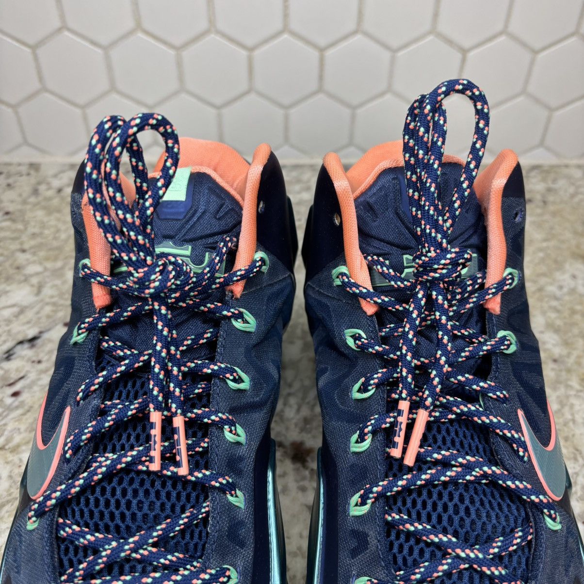 Nike Size 10.5-Nike LeBron 11 Akron vs. Miami Lightly Worn W/Box Size US 10.5 / EU 43-44 - 7 Thumbnail