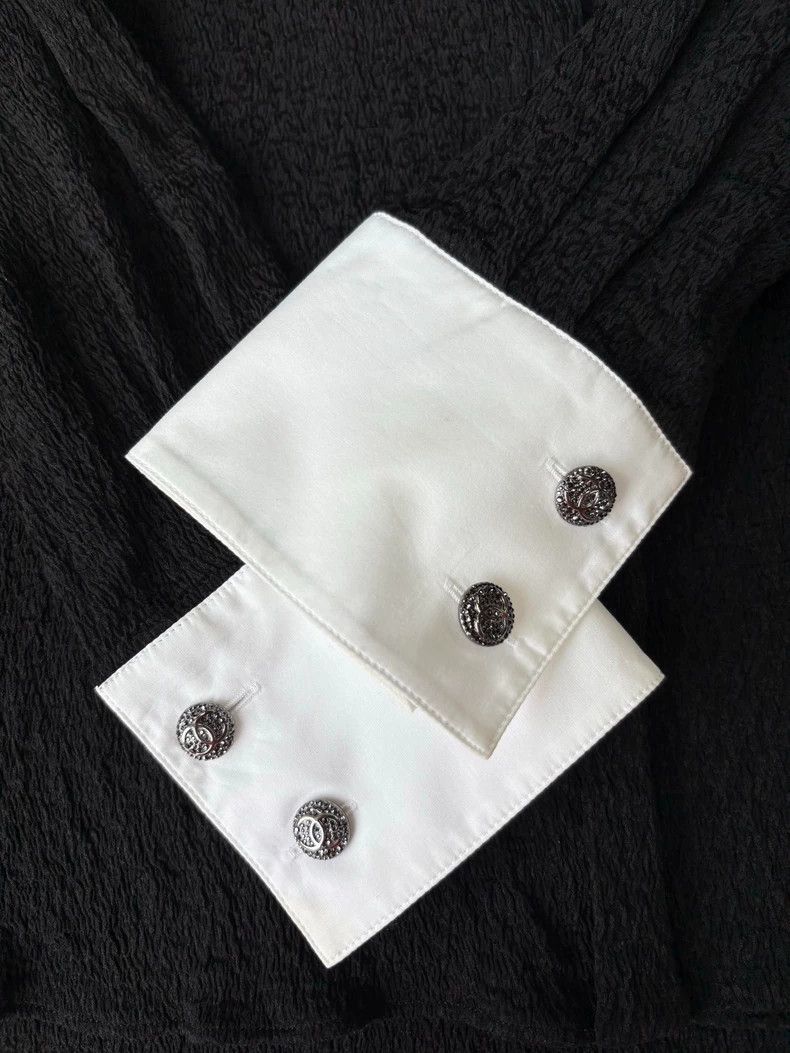 Chanel Chanel 21K dark pattern full logo medium and long silk log Size XS / US 0-2 / IT 36-38 - 4 Thumbnail