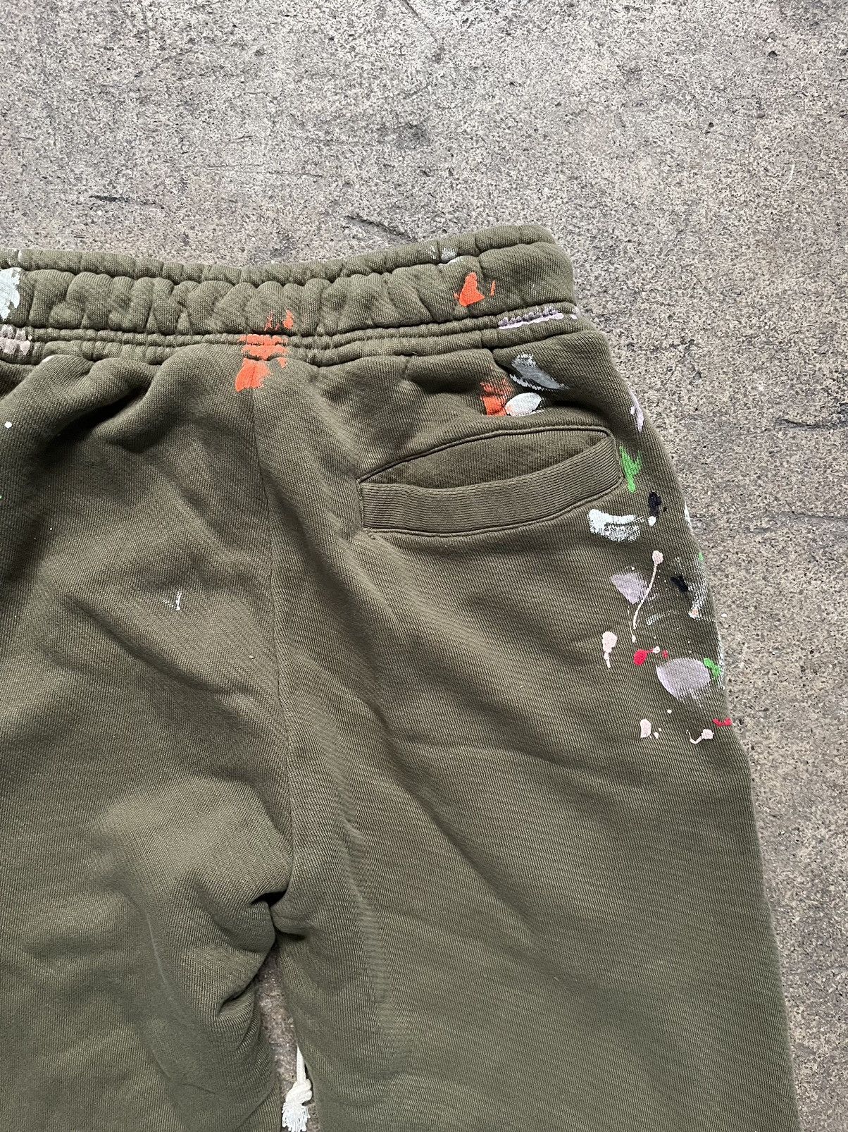 Palm Angels Palm Angels Sweatpants Palm Tree Size US 30 / EU 46 - 4 Thumbnail