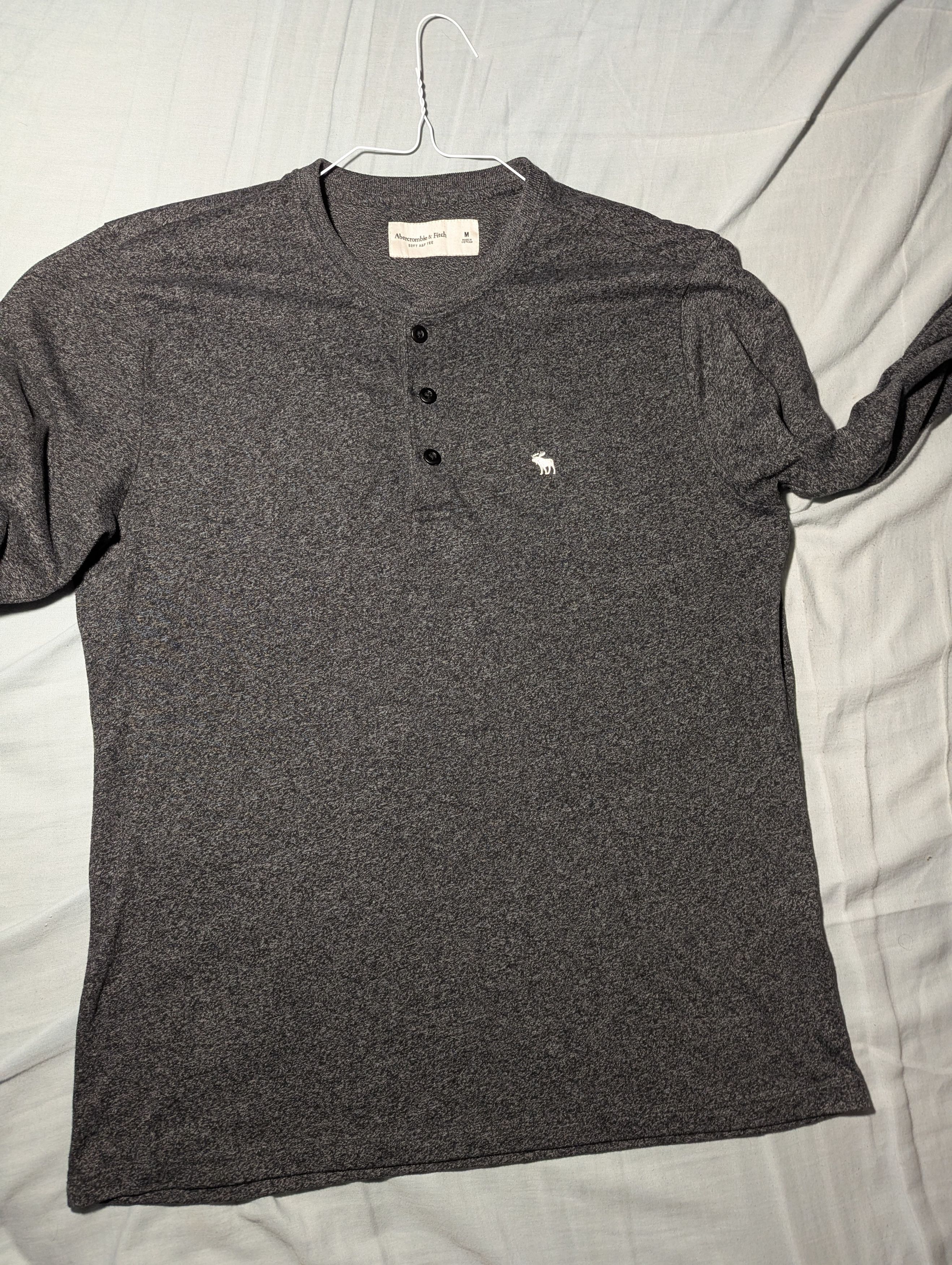Abercrombie & Fitch Abercrombie & Fitch Soft A &F TEE Size US M / EU 48-50 / 2 - 5 Thumbnail