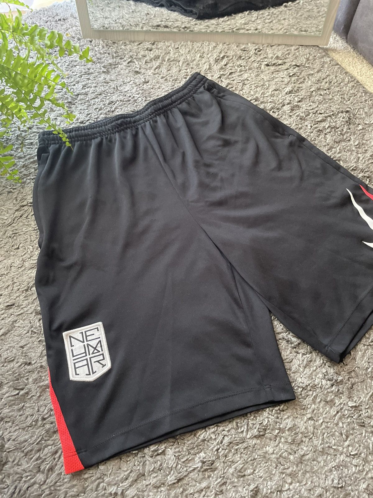 Nike Nike Soccer Shorts Streetwear Big Logo Neymar Swoosh Rare Size US 30 / EU 46 - 5 Thumbnail