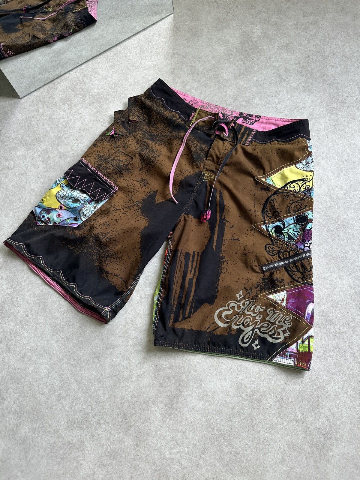 Quiksilver Quiksilver surfing skate shorts acid crazy print and details Size US 30 / EU 46 - 1 Thumbnail