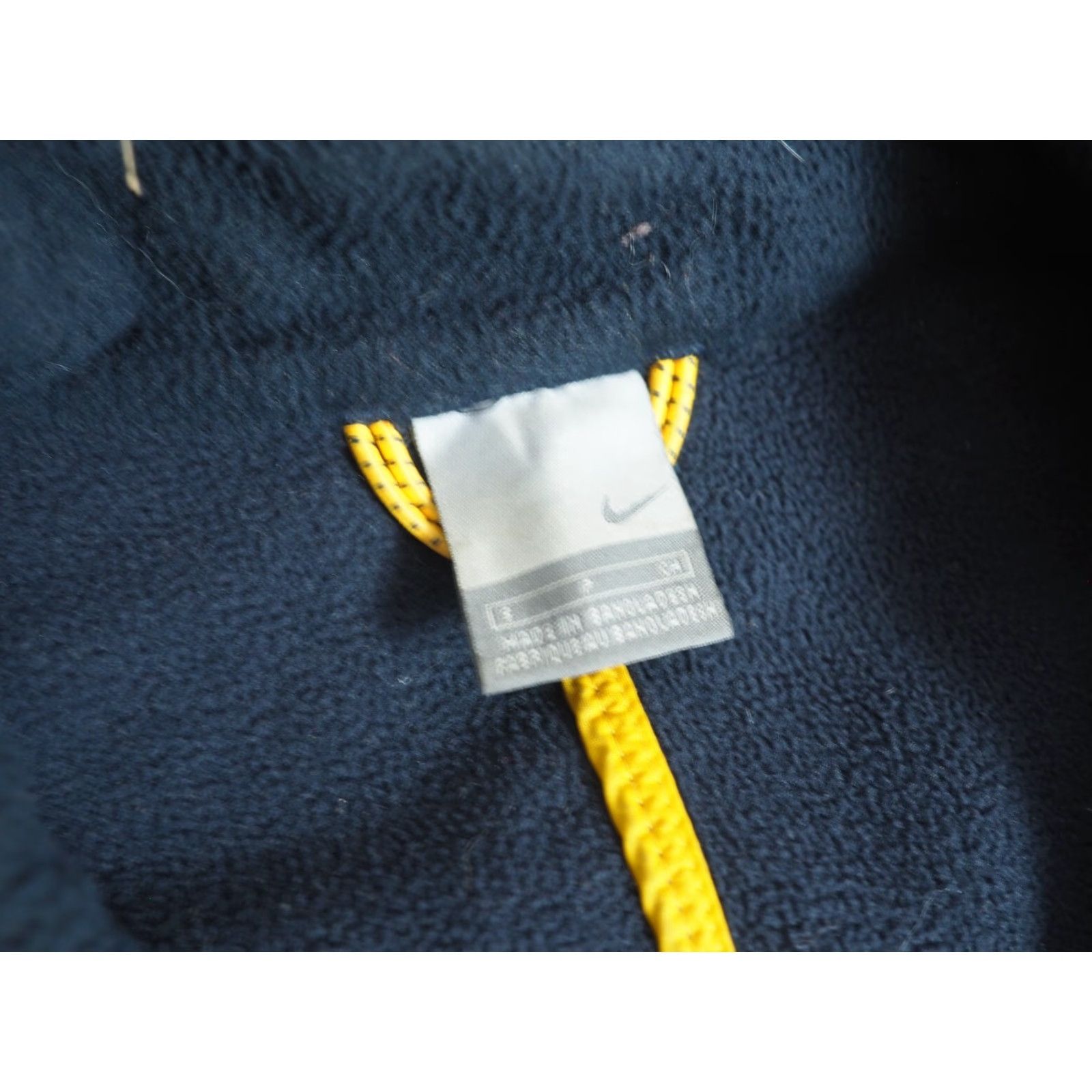 Nike VINTAGE Nike Gray Full Zip Softshell Fleece Jacket Mens S Size Redactions Logo Windbreaker 2000s Sports Casual Size US S / EU 44-46 / 1 - 5 Thumbnail
