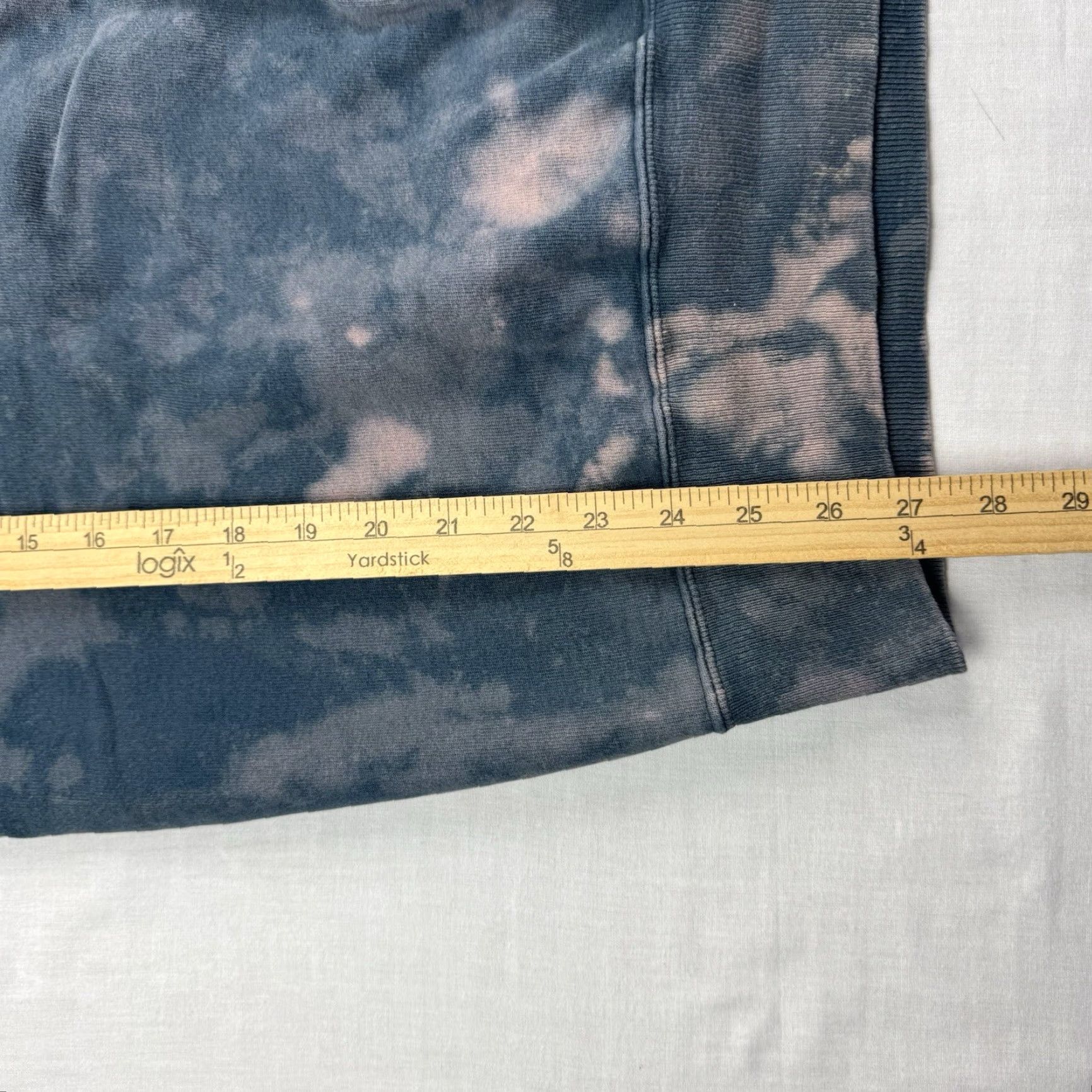 Champion VINTAGE Champion Sweatshirt Adult XL Blue 90s Crewneck Pullover Mens Size US XL / EU 56 / 4 - 7 Thumbnail