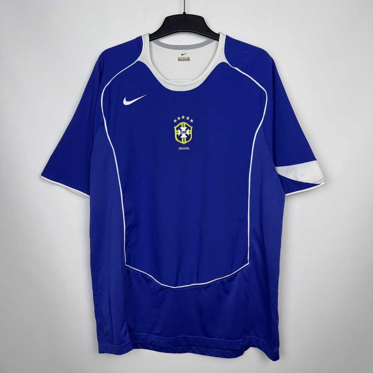 Nike BRAZIL 2004 2005 AWAY FOOTBALL SHIRT SOCCER JERSEY NIKE Size US L / EU 52-54 / 3 - 1 Thumbnail
