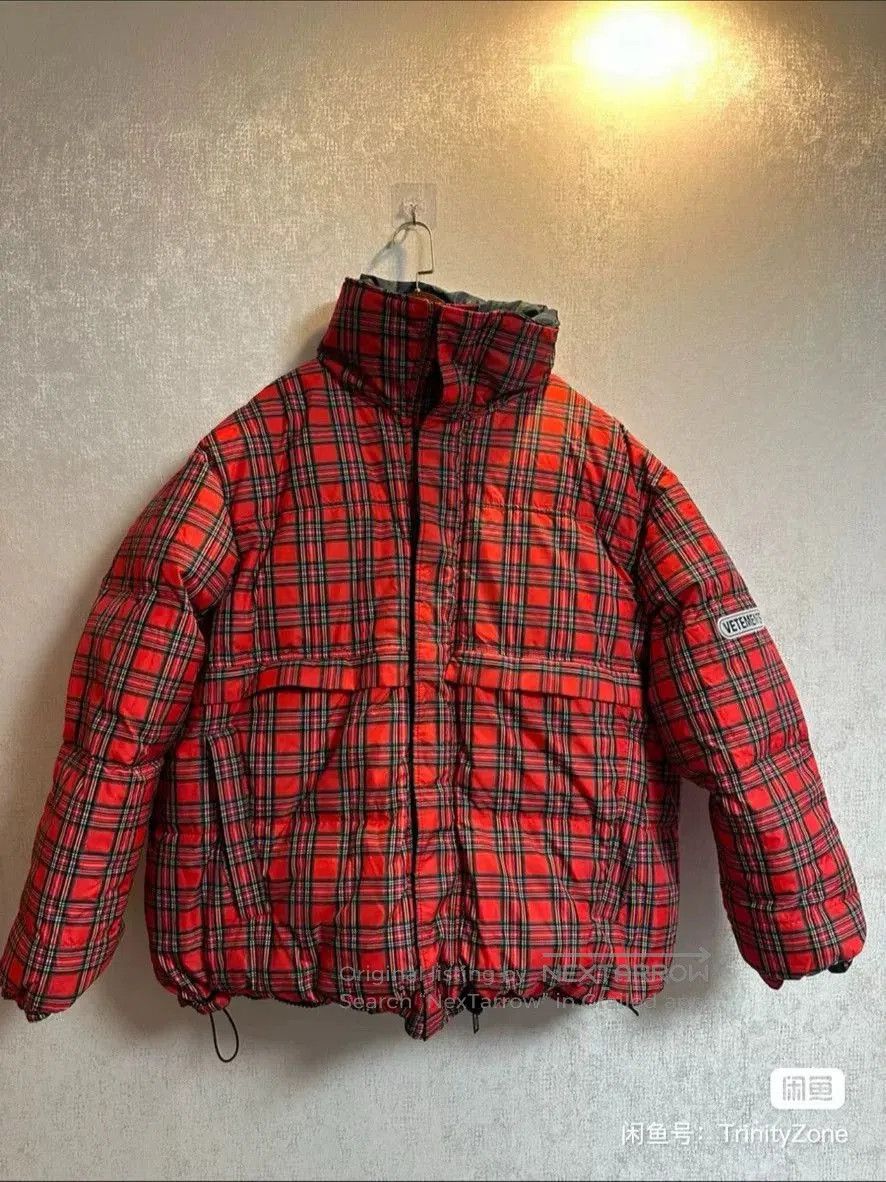 Vetements reversible plaid puffer jacket with hoods. Size US L / EU 52-54 / 3 - 1 Thumbnail