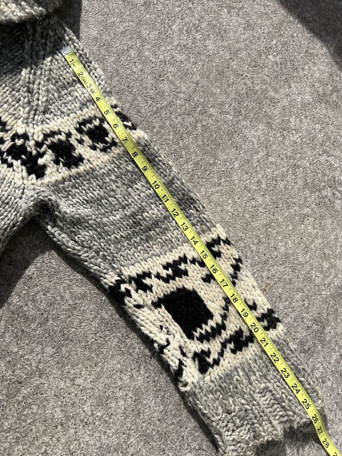 Vintage Vintage Zip-up Cowichan Sweater Small / medium canada mary Size US S / EU 44-46 / 1 - 8 Thumbnail
