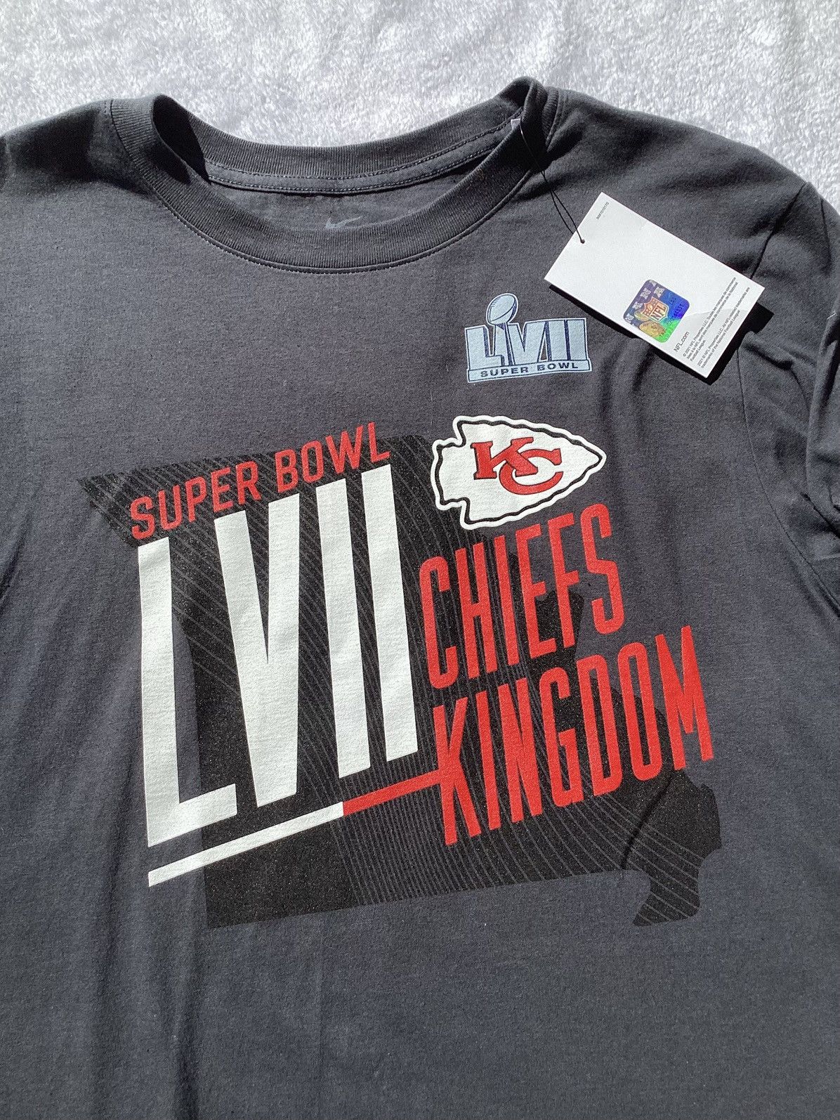 Nike NWT Super Bowl 57 Kansas City chiefs long sleeve shirt Size US L / EU 52-54 / 3 - 3 Thumbnail