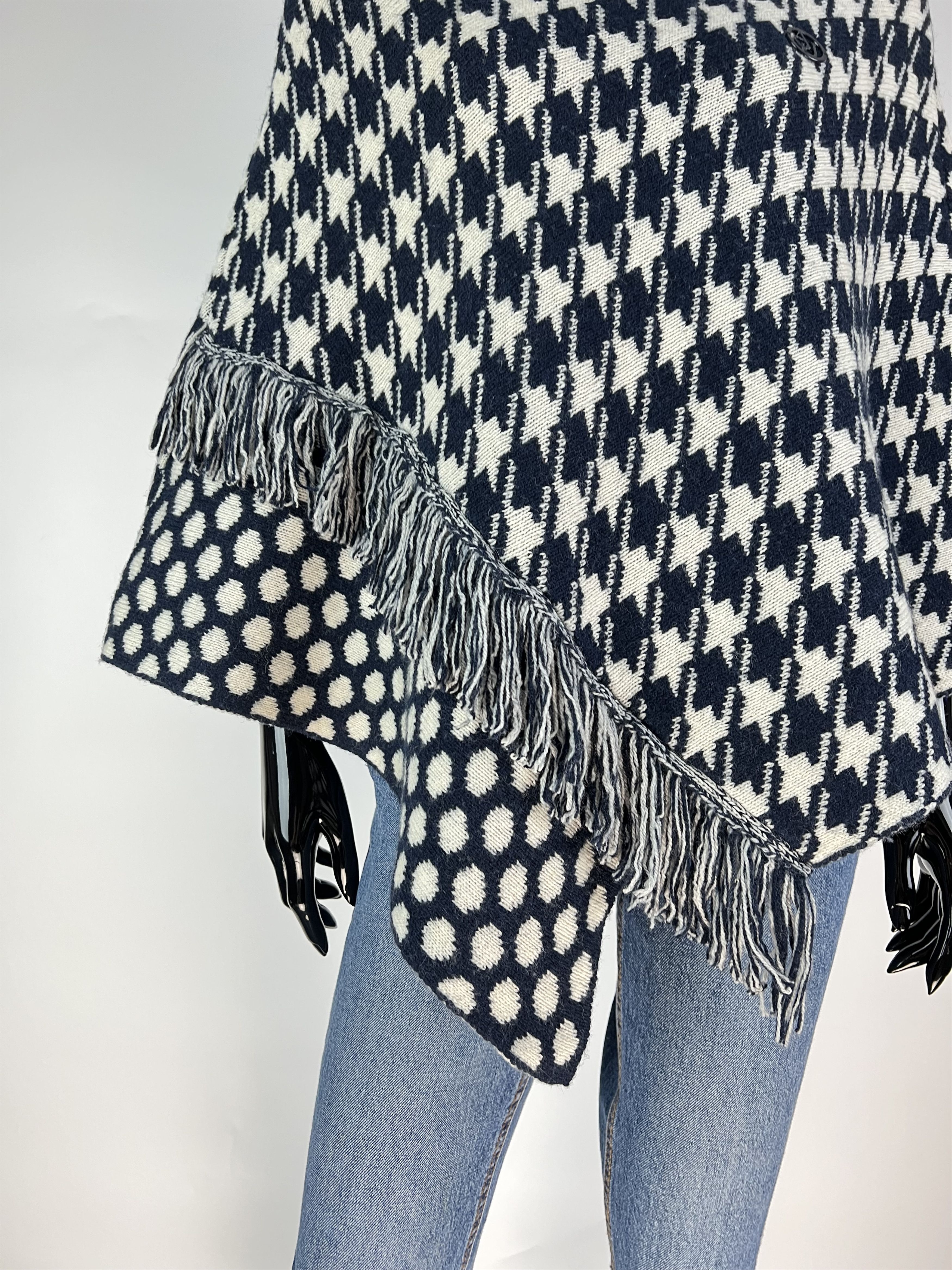 Armani Armani Jeans Wool Fringe Turtleneck Poncho Cape Size M Size M / US 6-8 / IT 42-44 - 5 Thumbnail