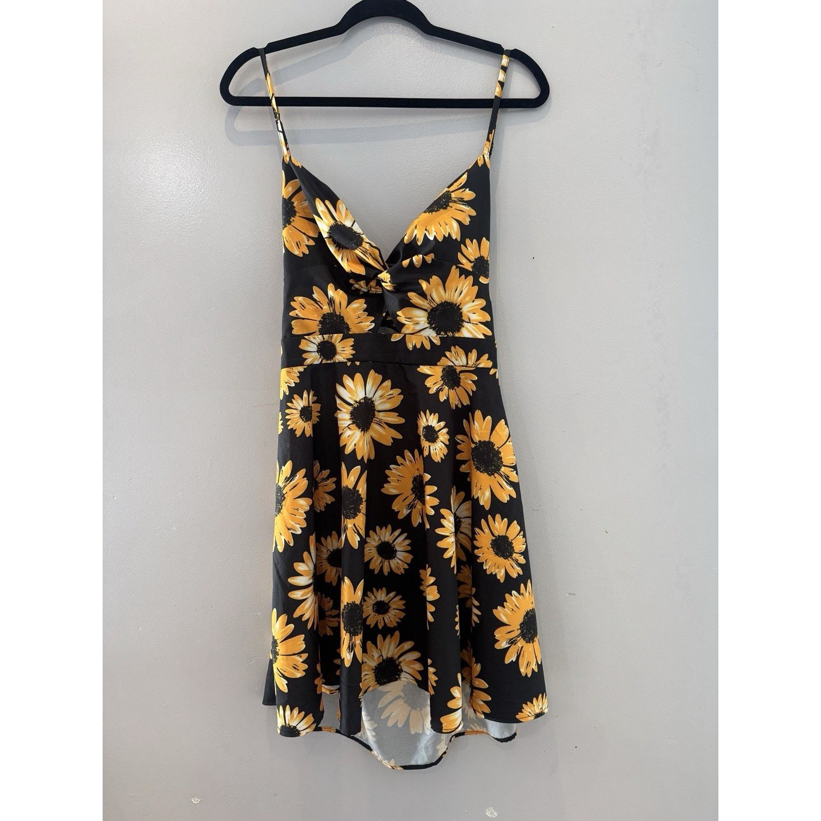 Shein SHEIN Sunflower Floral Mini Dress Womens XL Black Yellow Size XL / US 12-14 / IT 48-50 - 1 Thumbnail