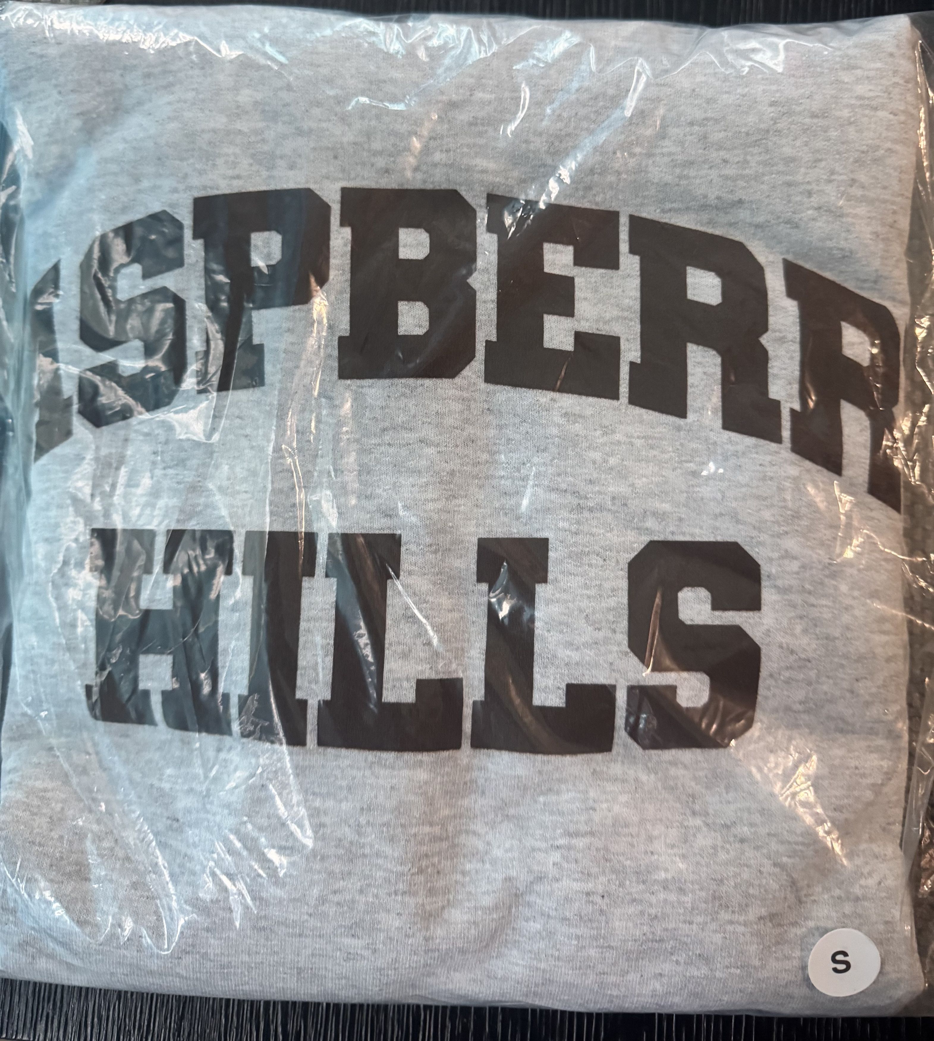 The GV Gallery OG RASPBERRY HILLS HOODIE Size US S / EU 44-46 / 1 - 1 Thumbnail