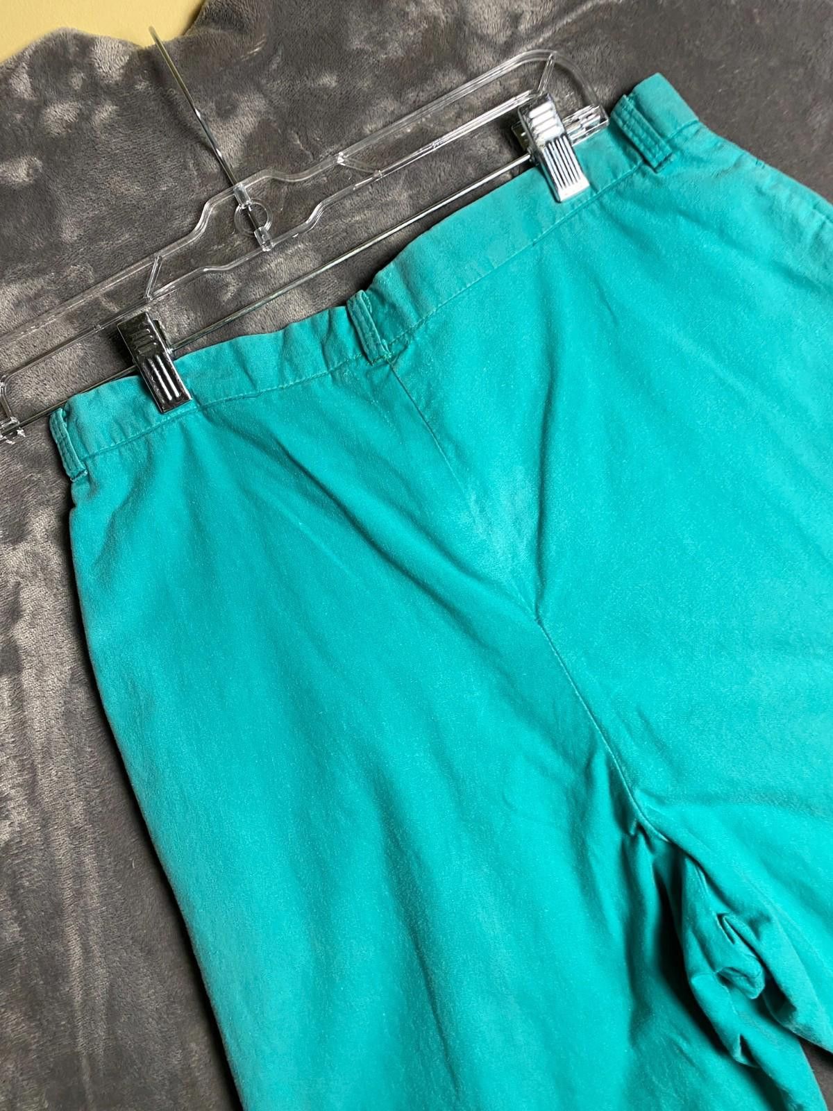 The Unbranded Brand 90s Shorts Womens Mint Pleated Y2K High Rise Mom Short (B17) Size 36" / US 14 / IT 50 - 8 Thumbnail