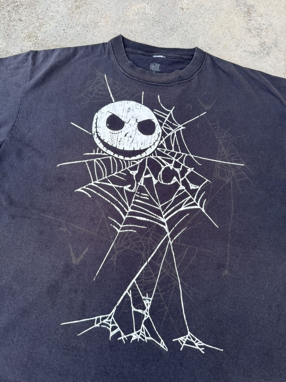 Disney Distressed 2000s The Nightmare Before Christmas Horror Tee Size US XL / EU 56 / 4 - 2 Thumbnail