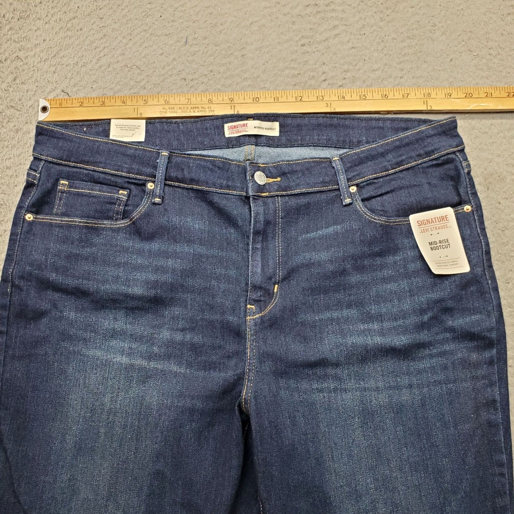 Levi's Levi's Bootcut Jeans Women's 35x32 Blue Denim Mid Rise 5-Pocket Design NWT Womens Size 35 Jeans男 Size 24" / US 00 / IT 34 - 5 Thumbnail