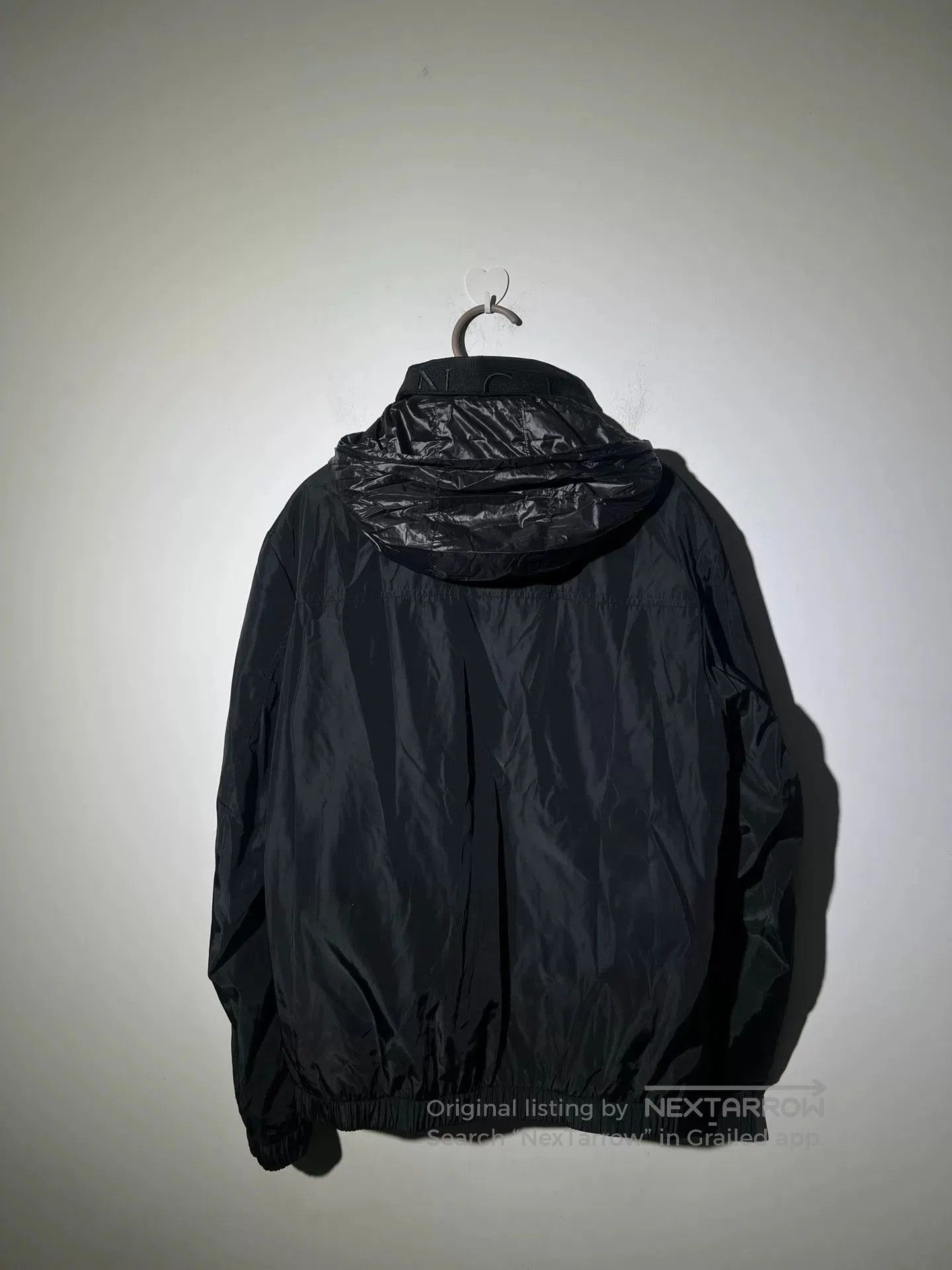 Moncler Moncler Men's Black Jacket with Hidden Hood. Size US L / EU 52-54 / 3 - 4 Thumbnail