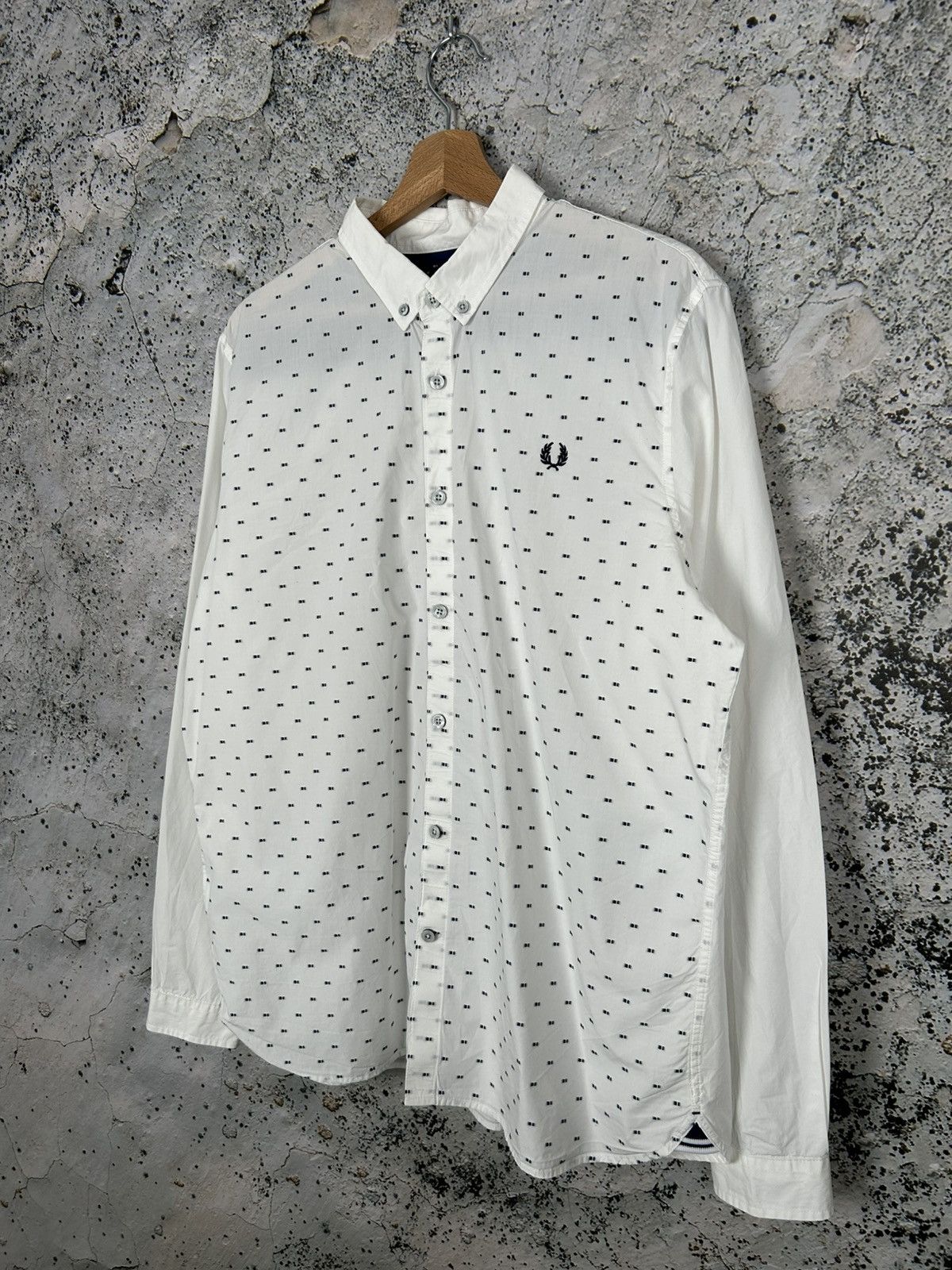 Fred Perry Vintage Fred Perry Dots White Shirt Elegant Hype Rare Size US XL / EU 56 / 4 - 2 Thumbnail