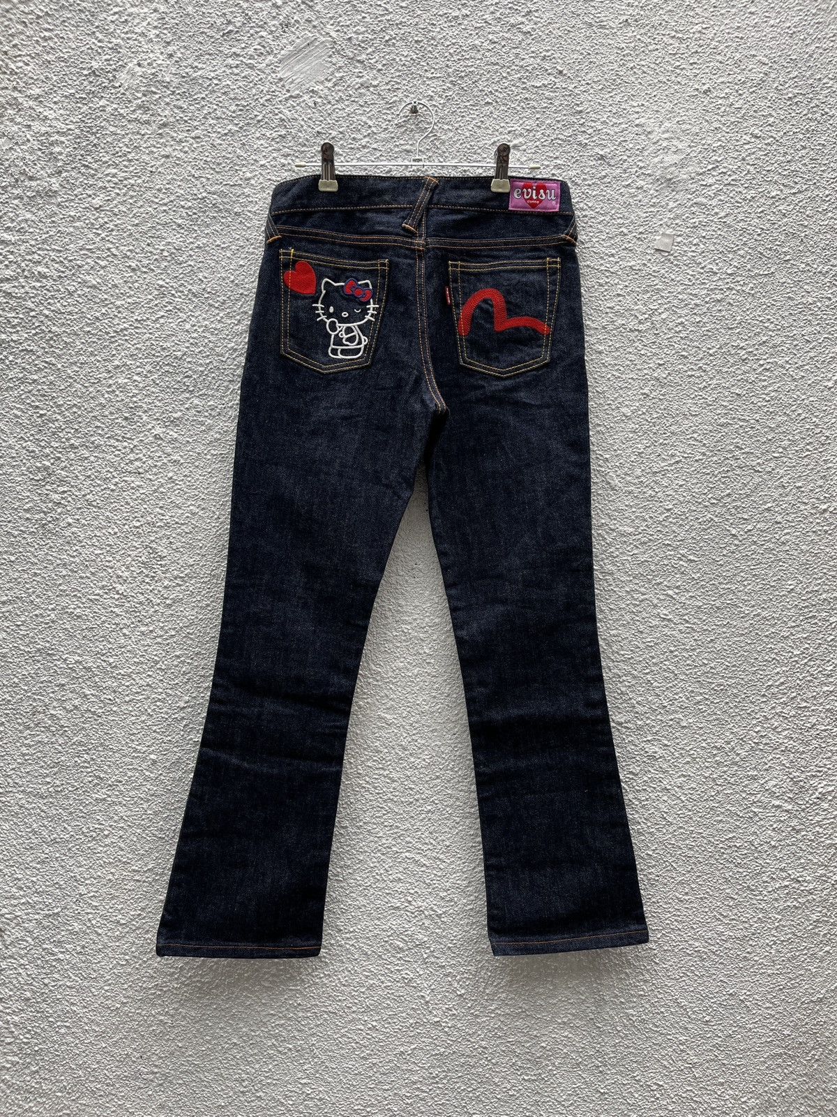 Evisu Evisu Donna Hello Kitty Embroidered Flared Jeans Size 27" / US 4 / IT 40 - 1 Thumbnail