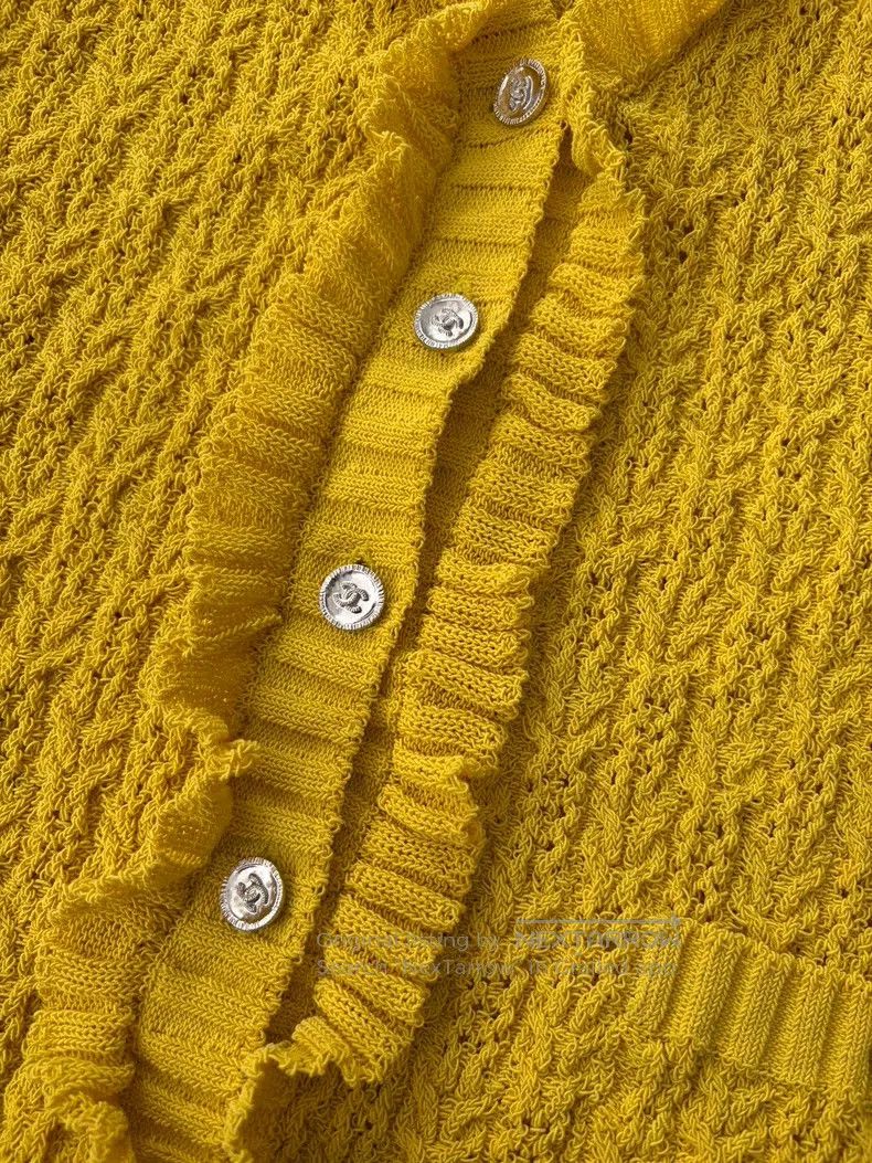 Chanel Chanel Yellow hollow knitted cardigan vest Size XS / US 0-2 / IT 36-38 - 3 Thumbnail