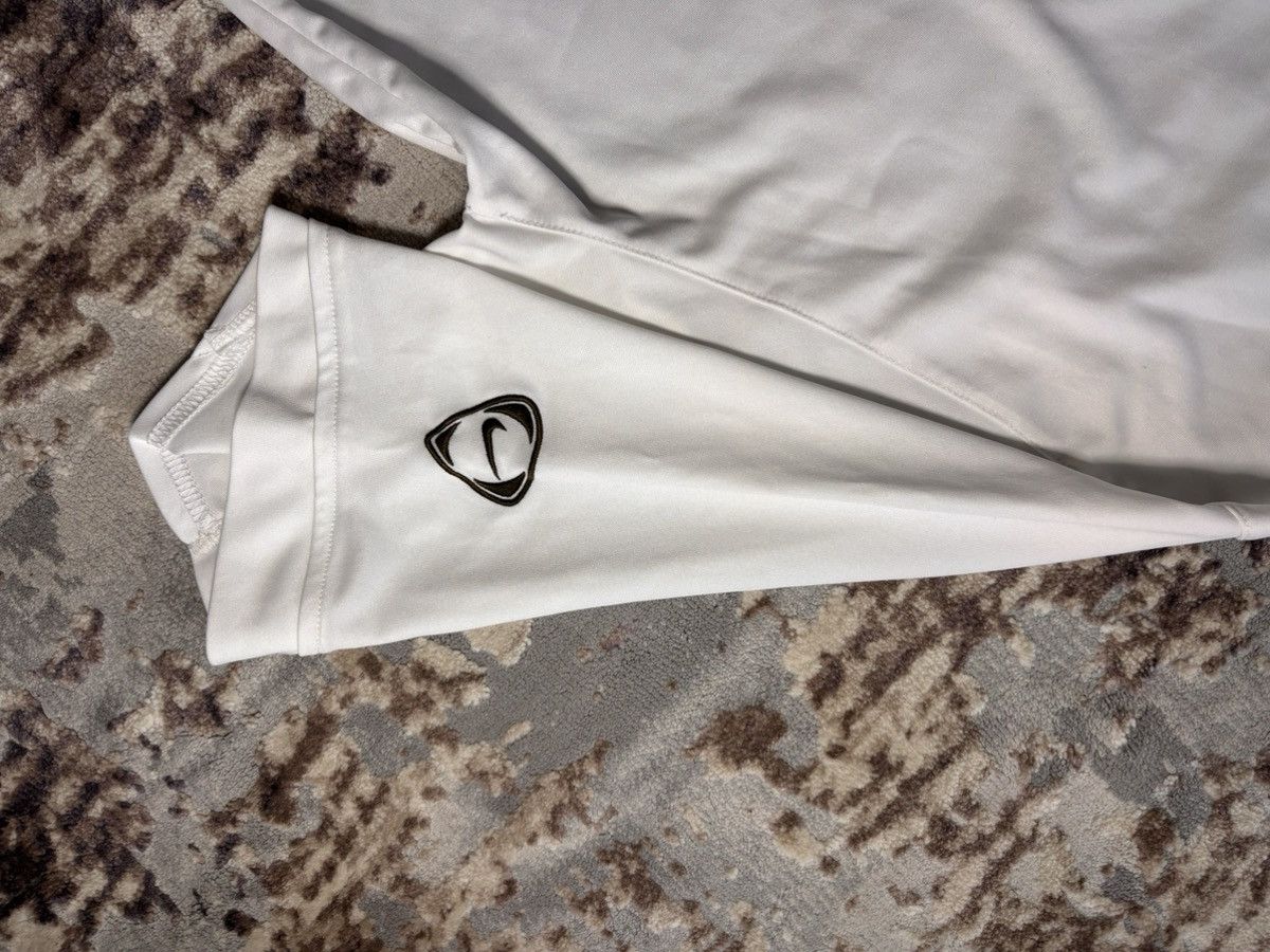 Nike Nike Switzerland Shirt Size US L / EU 52-54 / 3 - 4 Thumbnail