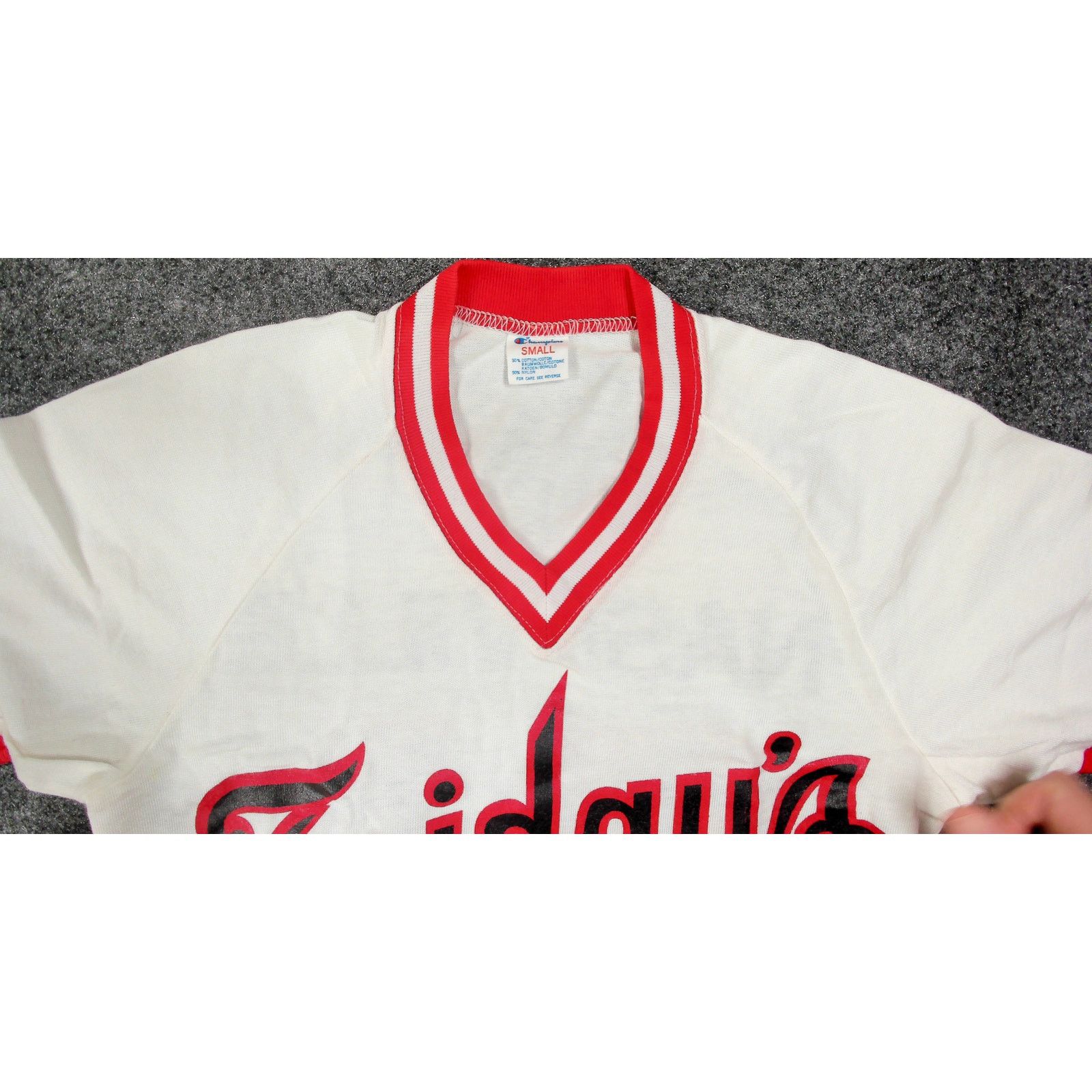 Champion Champion | Vintage 1981 TGI Fridays Baseball Jersey Size S / US 4 / IT 40 - 7 Thumbnail