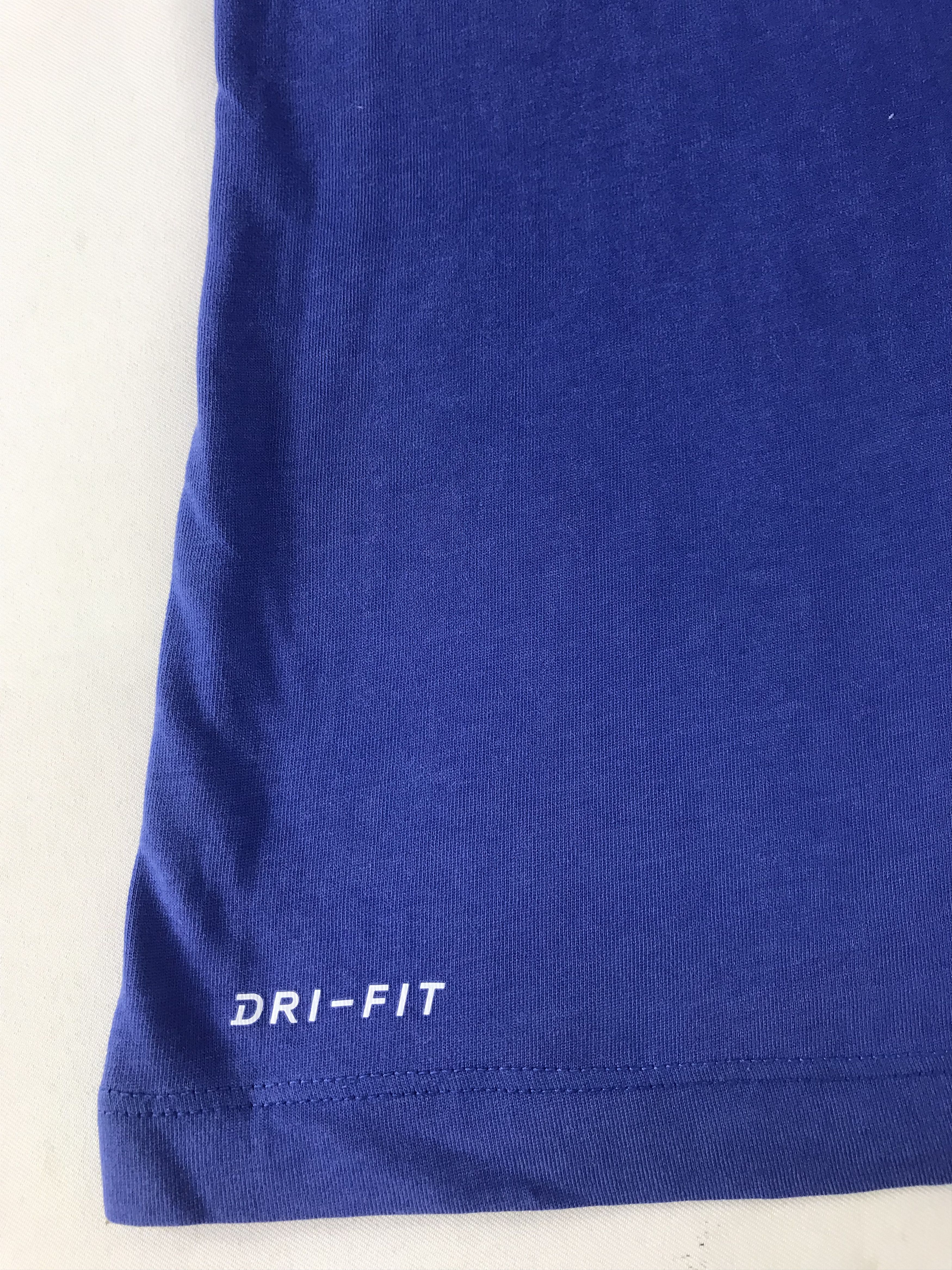 Other HOOPS The Nike Tee Dri Fit Swoosh Printed Tee T-shirt Size US M / EU 48-50 / 2 - 3 Thumbnail