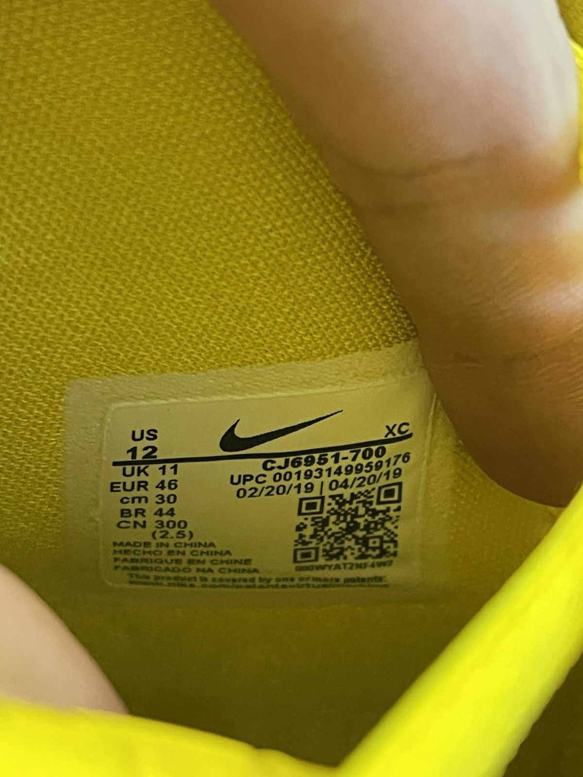 Nike Size 12 - Nike Kyrie 5 SpongeBob SquarePants Size US 12 / EU 45 - 10 Thumbnail