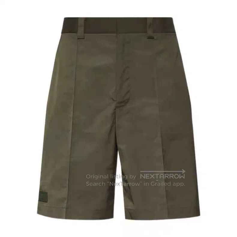 Valentino Valentino Olive green logo casual shorts Size US 32 / EU 48 - 1 Thumbnail