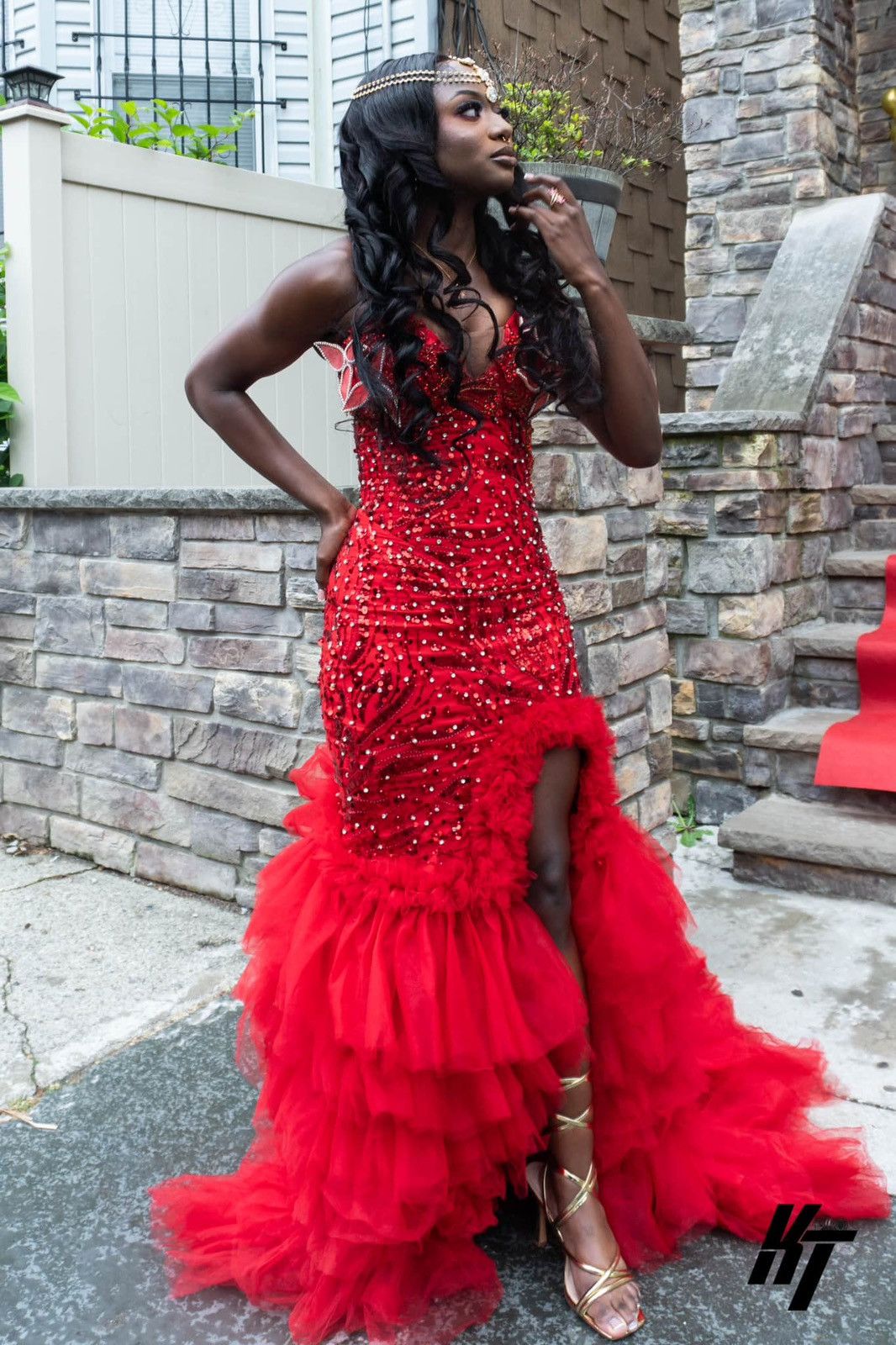 Custommade Prom Royalty: Luxe beaded gown with dramatic train Size S / US 4 / IT 40 - 5 Thumbnail