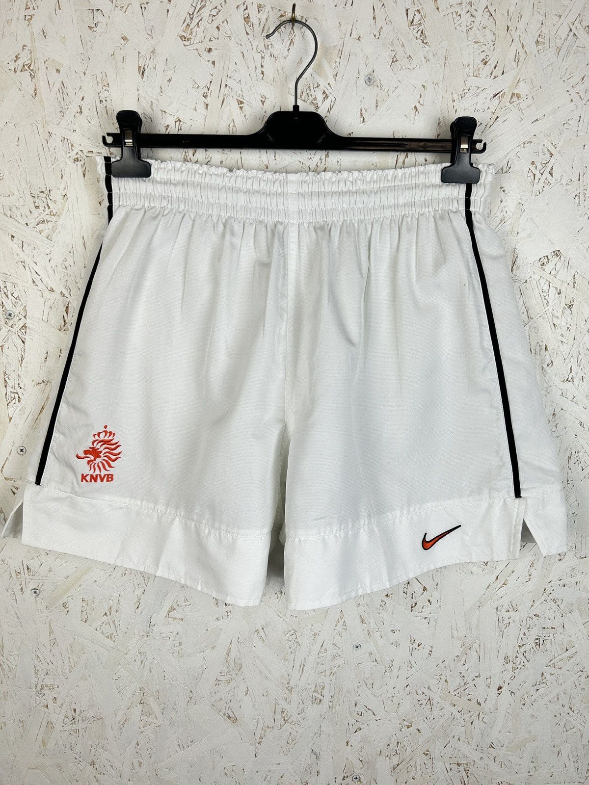 Nike 90s Vintage Nike Netherlands KNVB 1998 Home Kit Shorts XL Size US 36 / EU 52 - 1 Thumbnail