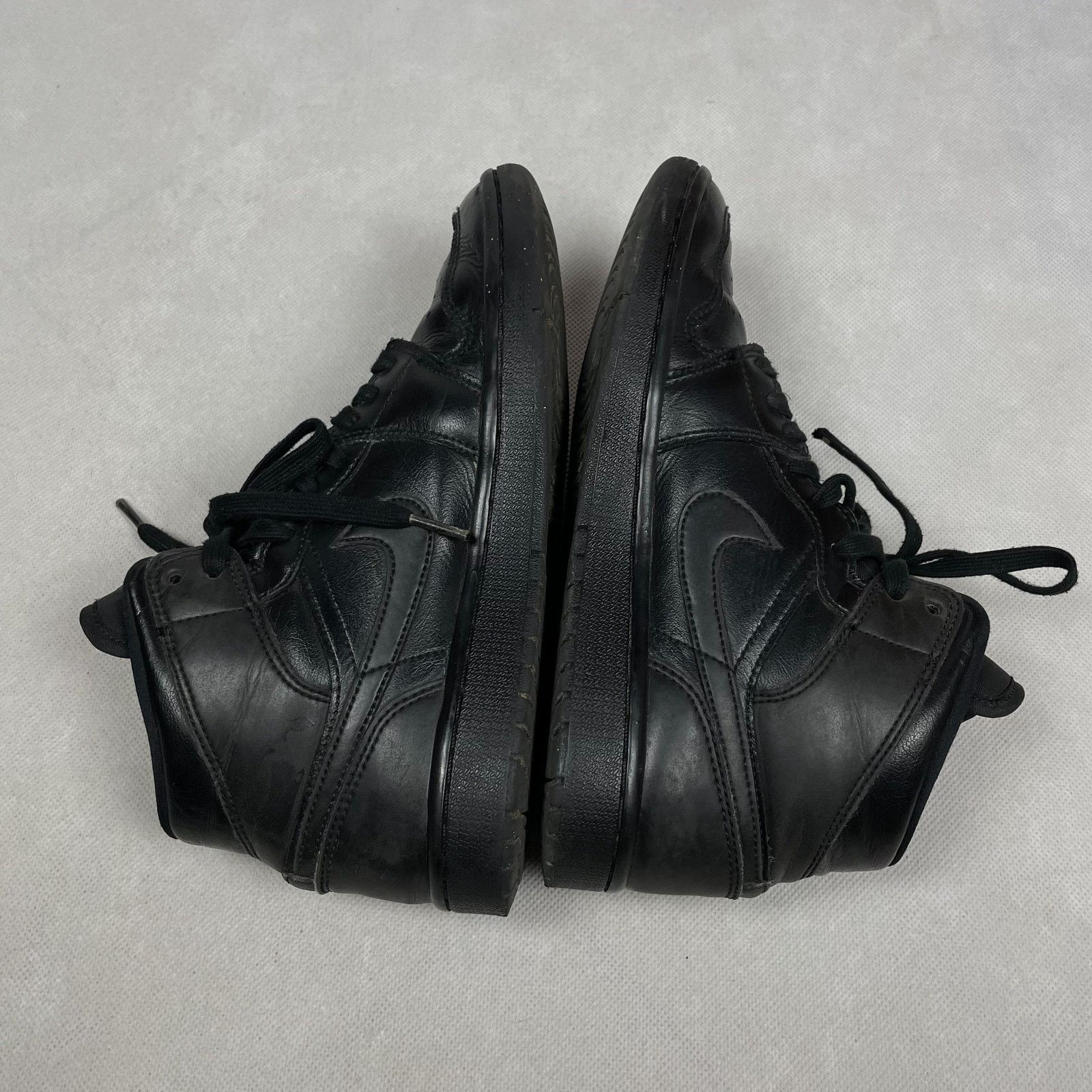 Nike Nike Air Jordan 1 Mid BQ6472-012 Women's Black Shoes 7.5 Size US 7.5 / IT 37.5 - 3 Thumbnail