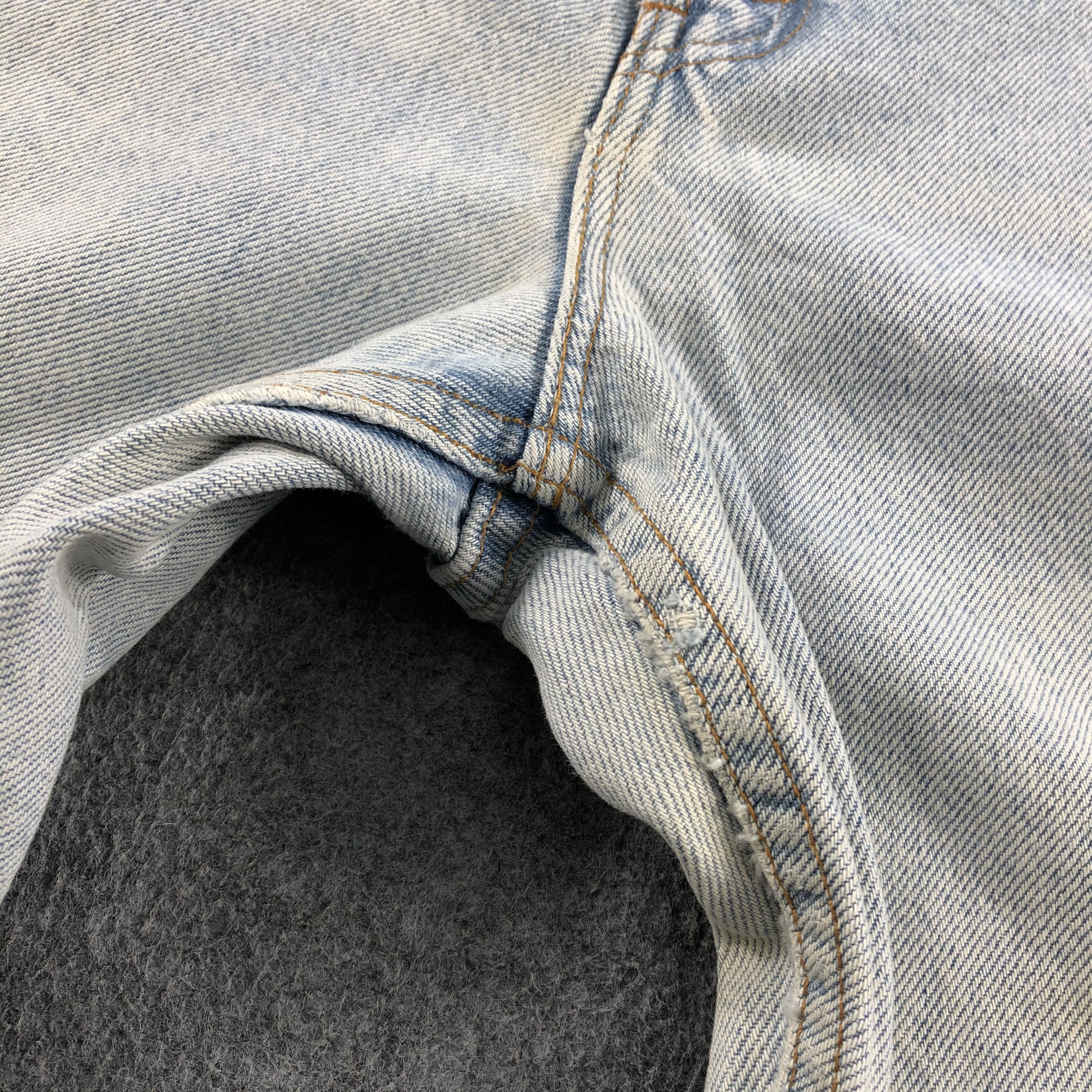 Levi's 90s Vintage Light Wash Levis 917 Jeans-J2149 Size US 38 / EU 54 - 8 Thumbnail