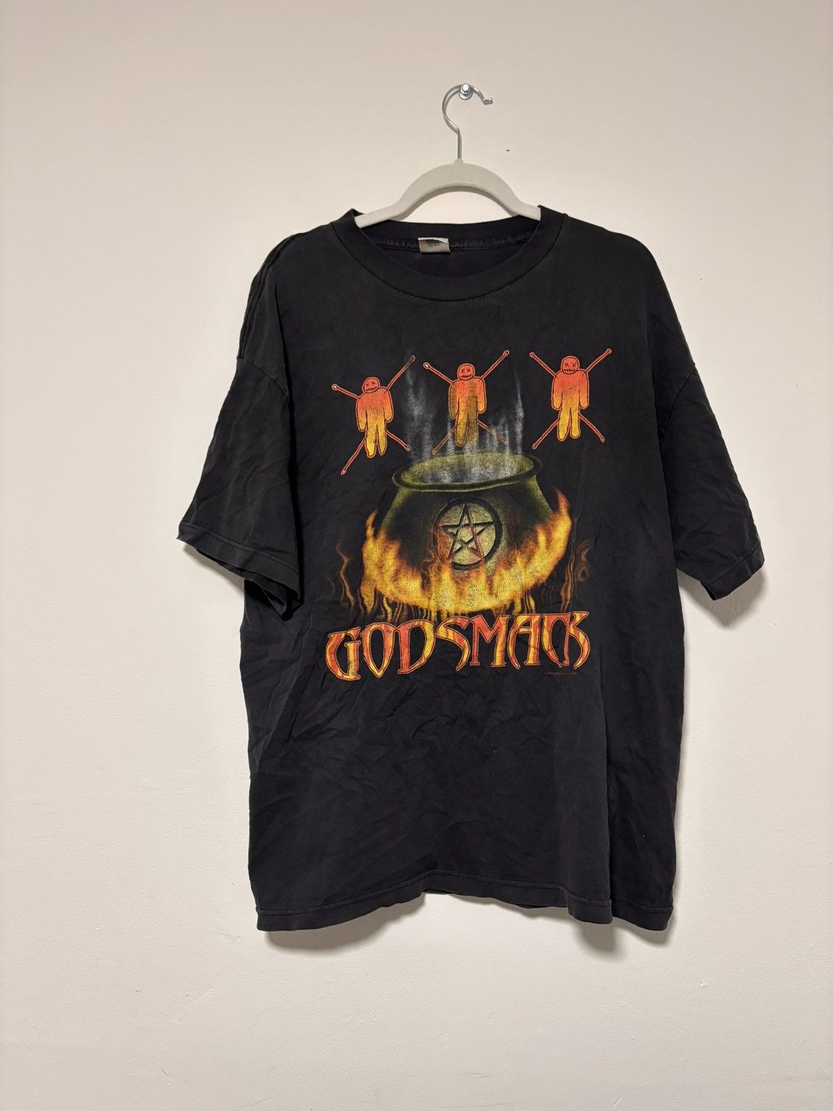 Vintage Vintage 90s Godsmack Numetal T-Shirt Size US XL / EU 56 / 4 - 1 Thumbnail