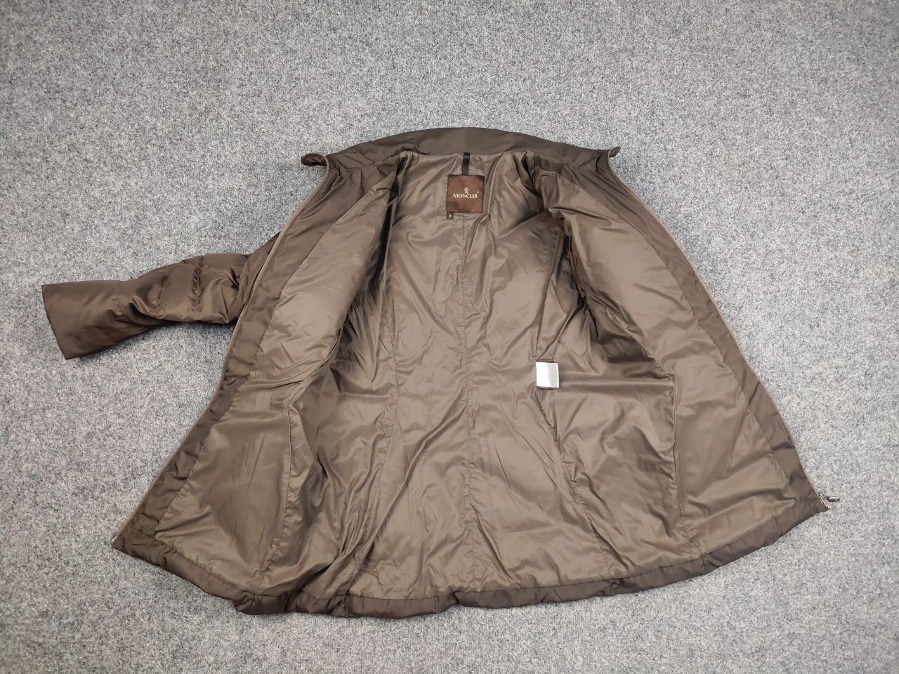 Moncler Vintage Moncler Down Puffer quality Brown Women's Jacket Size L / US 10 / IT 46 - 17 Thumbnail
