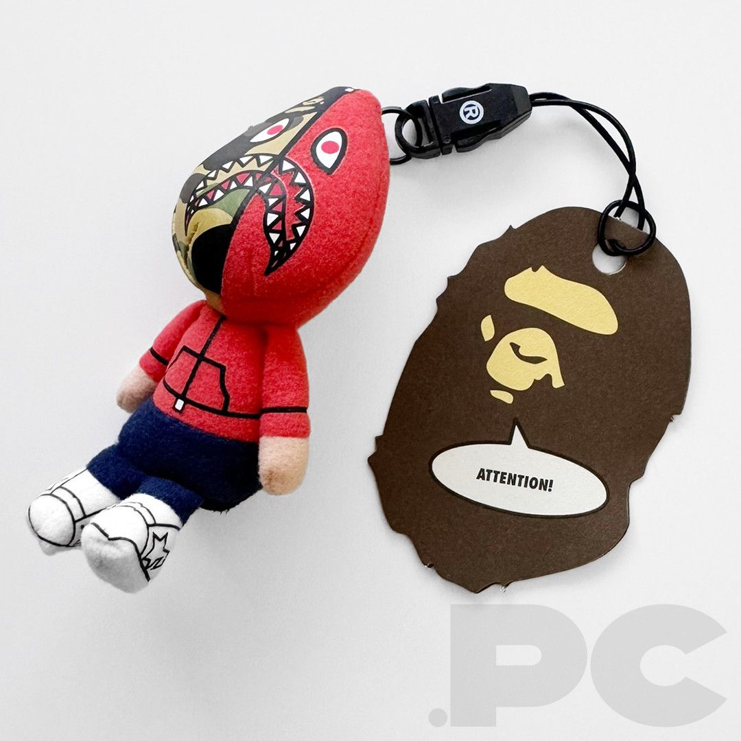A BATHING APE TERIYAKI ALIEN SHARK PLUSH DOLL STRAP KEYCHAIN