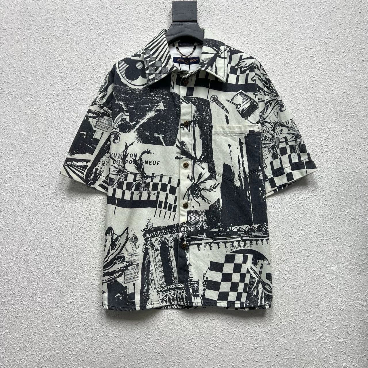 Louis Vuitton Louis Vuitton Paris Collage Short Sleeve Denim Shirt Size US M / EU 48-50 / 2 - 1 Thumbnail