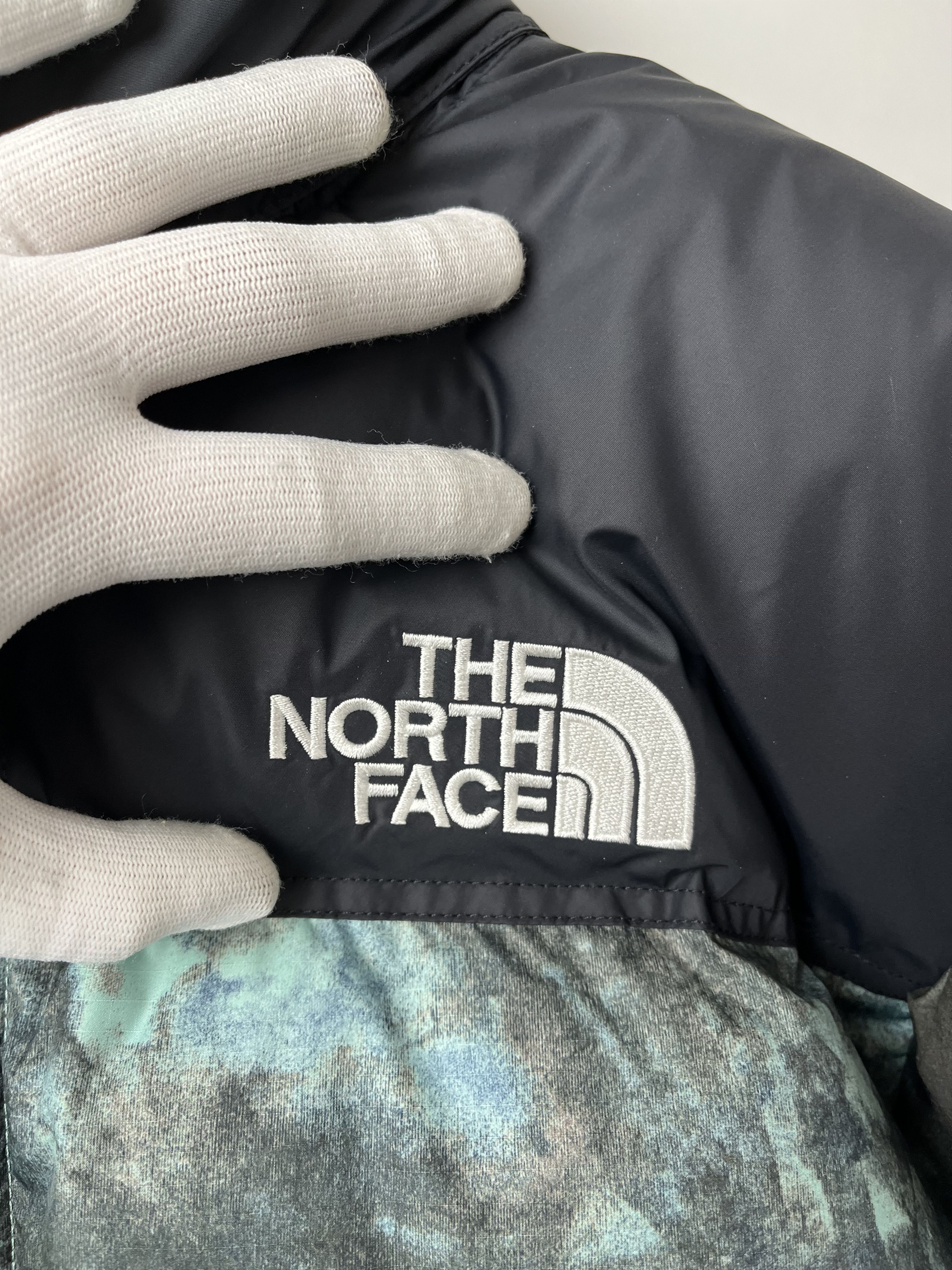 The North Face Down Jacket The North Face Printed 1996 Retro Nuptse Size US S / EU 44-46 / 1 - 4 Thumbnail