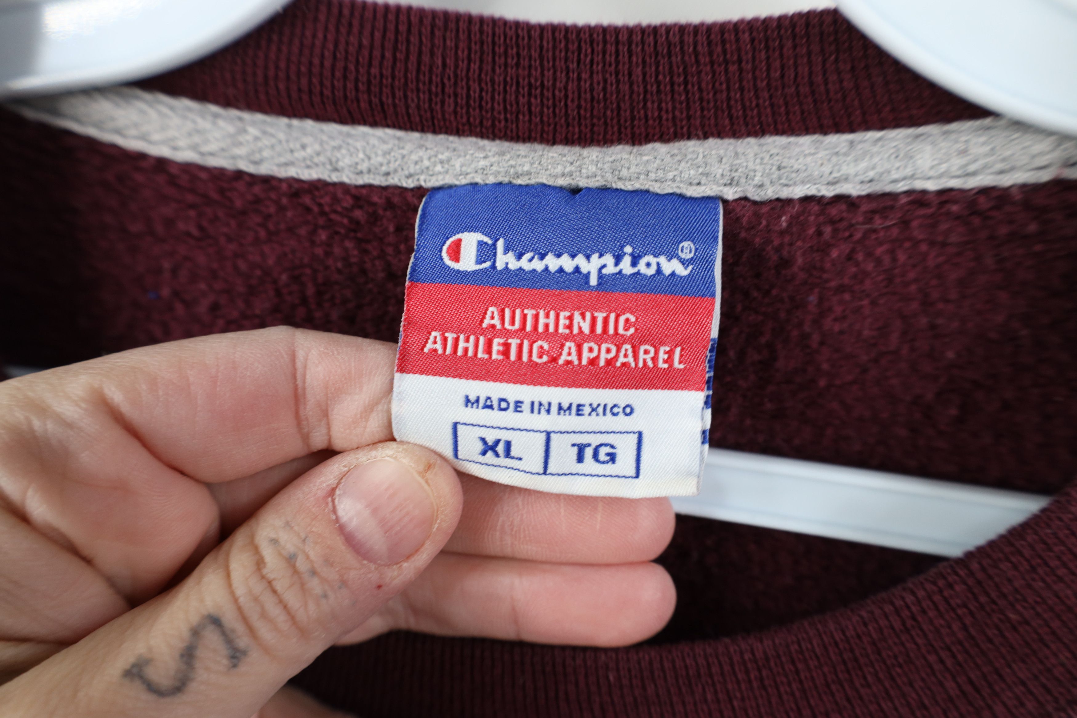 Champion Vintage 90s Y2K Champion Monochrome Crewneck Sweatshirt Size US XL / EU 56 / 4 - 9 Thumbnail
