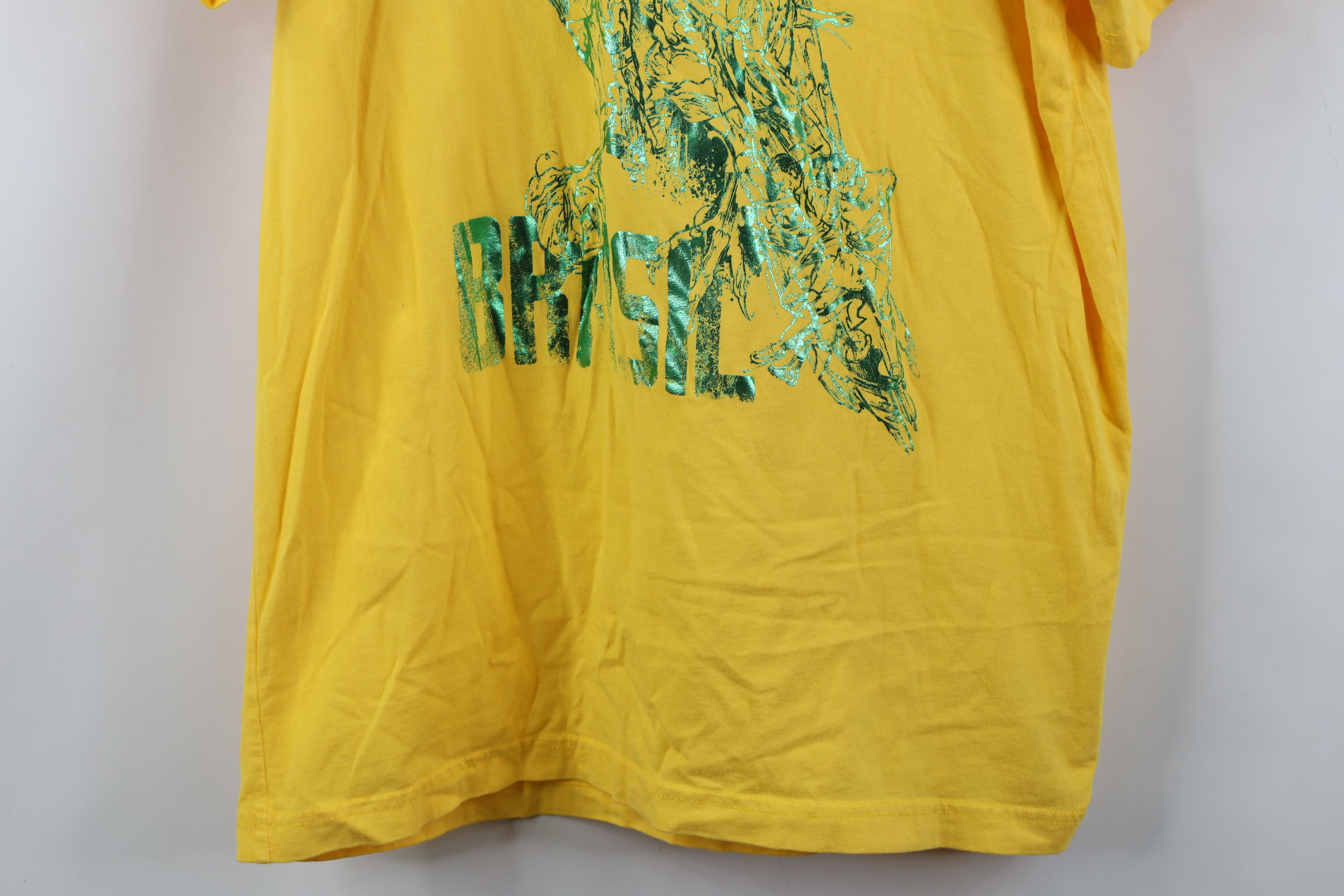 Nike Nike Metallic Foil Brasil Brazil World Cup Soccer T-Shirt Size US L / EU 52-54 / 3 - 3 Thumbnail