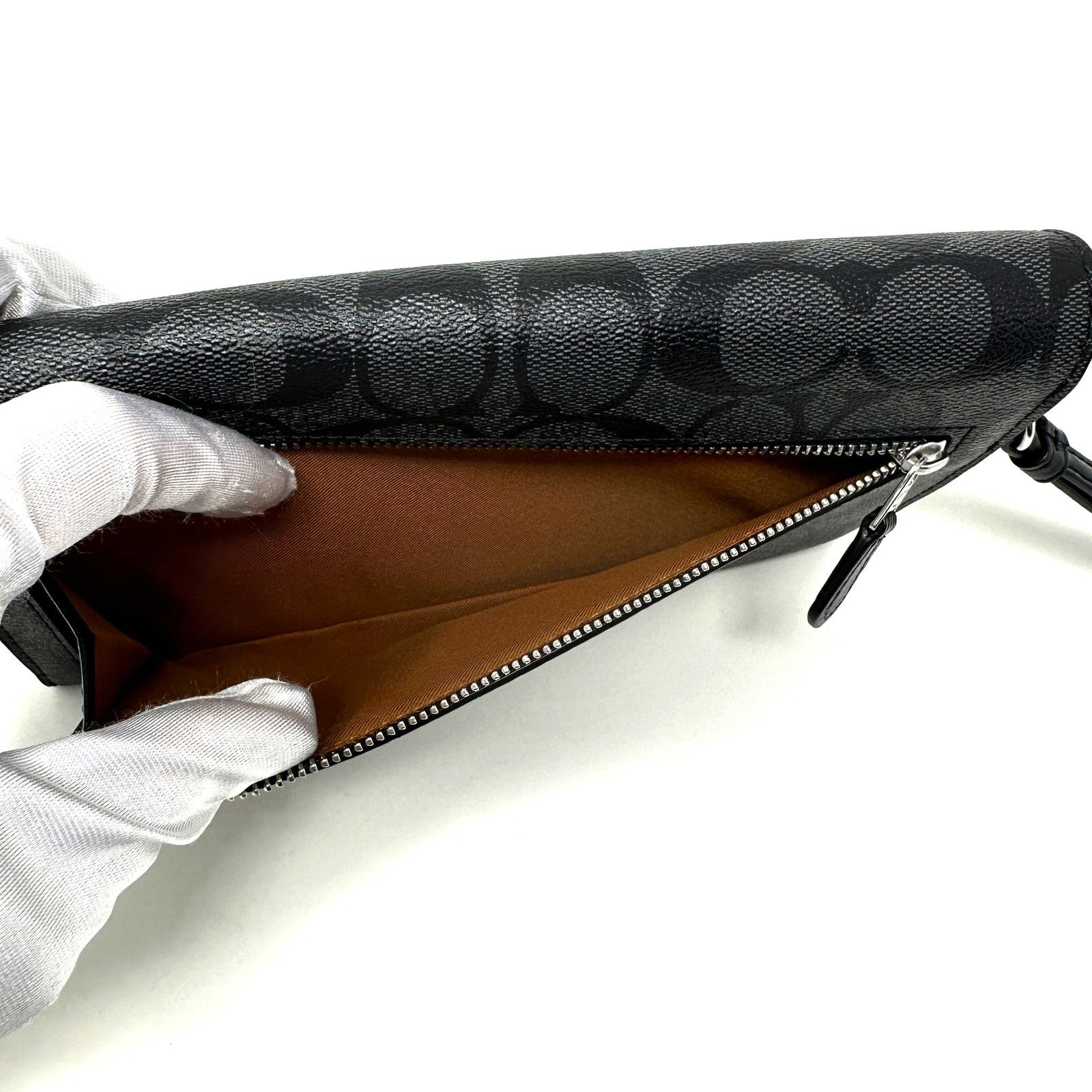 Coach Coach Travel Envelope Wallet In Signature Canvas Black C1962 Size ONE SIZE - 6 Thumbnail