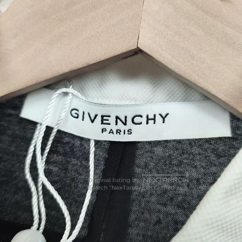 Givenchy Givenchy Size38 Black and White Color Block Long Sleeve T-S Size US M / EU 48-50 / 2 - 3 Thumbnail