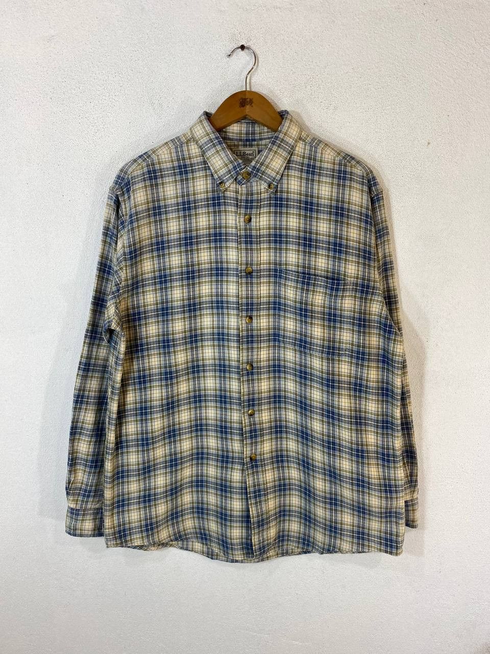 image of Avant Garde x Flannel Vintage Ll Bean Flannel Shirt Nice Design in Blue Green, Men's (Size Medium)