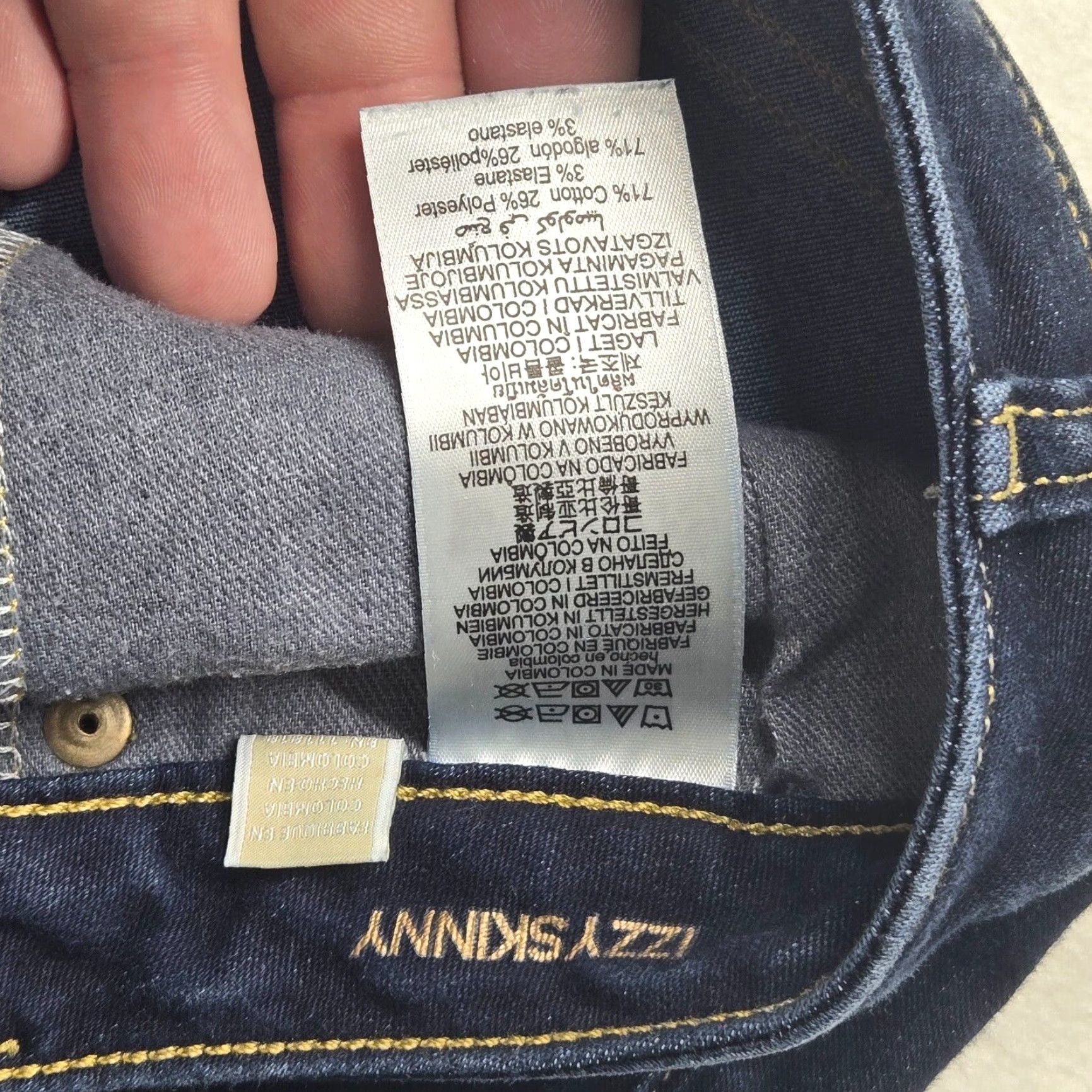 Michael Kors MICHAEL KORS Dark Blue Cut-Off Denim Jeans Adult Women's Size 4 Size 27" / US 4 / IT 40 - 3 Thumbnail