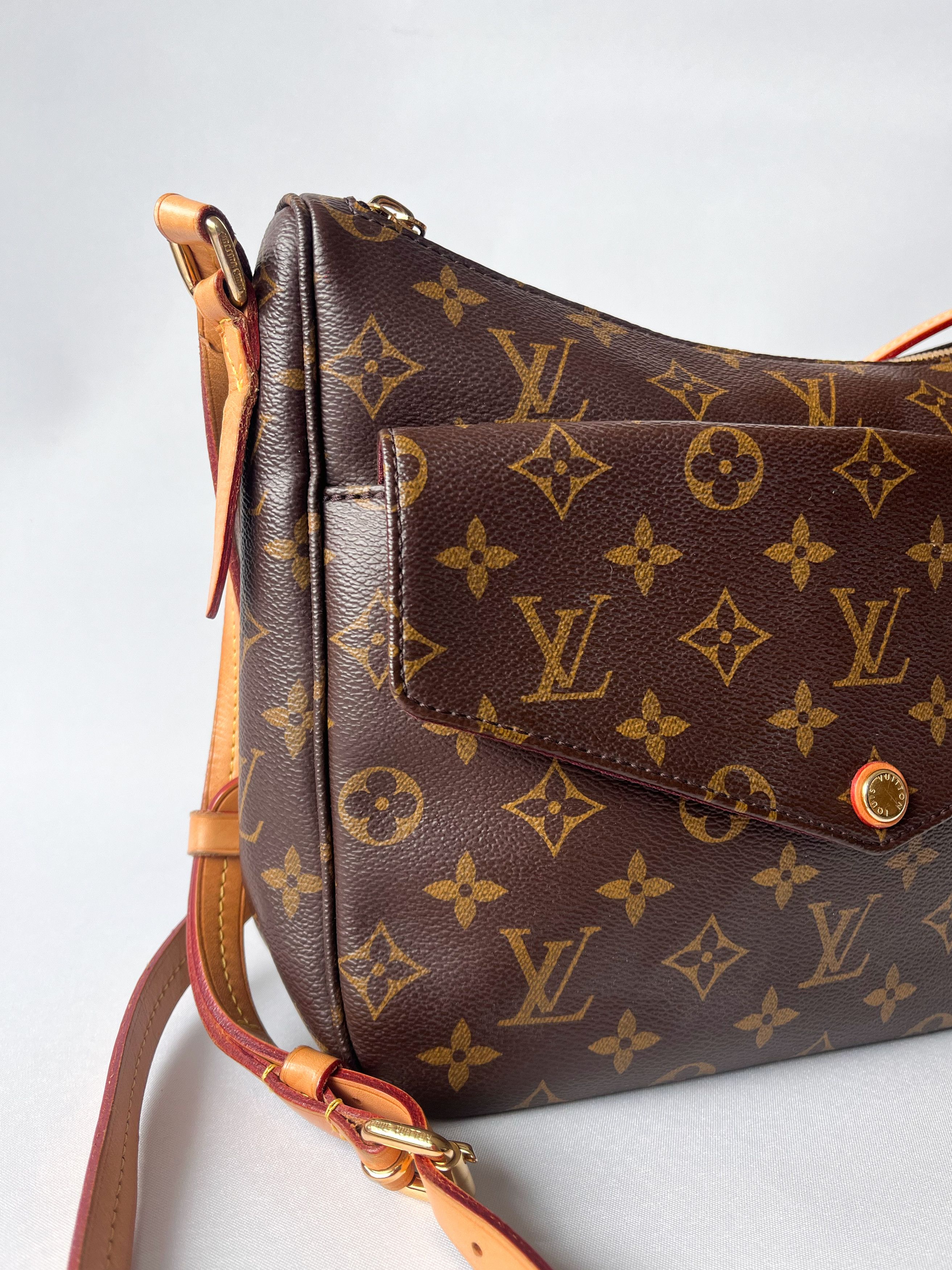 Louis Vuitton Louis Vuitton Mabillon Shoulder Bag Monogram Canvas Brown Size ONE SIZE - 2 Thumbnail