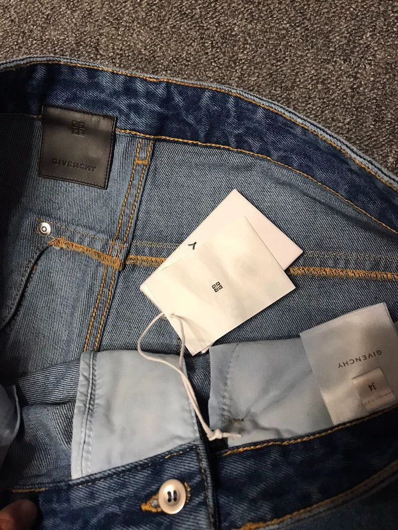 Givenchy Givenchy Givenchy Stylish Distressed Denim Pants with Zipp Size US 34 / EU 50 - 4 Thumbnail