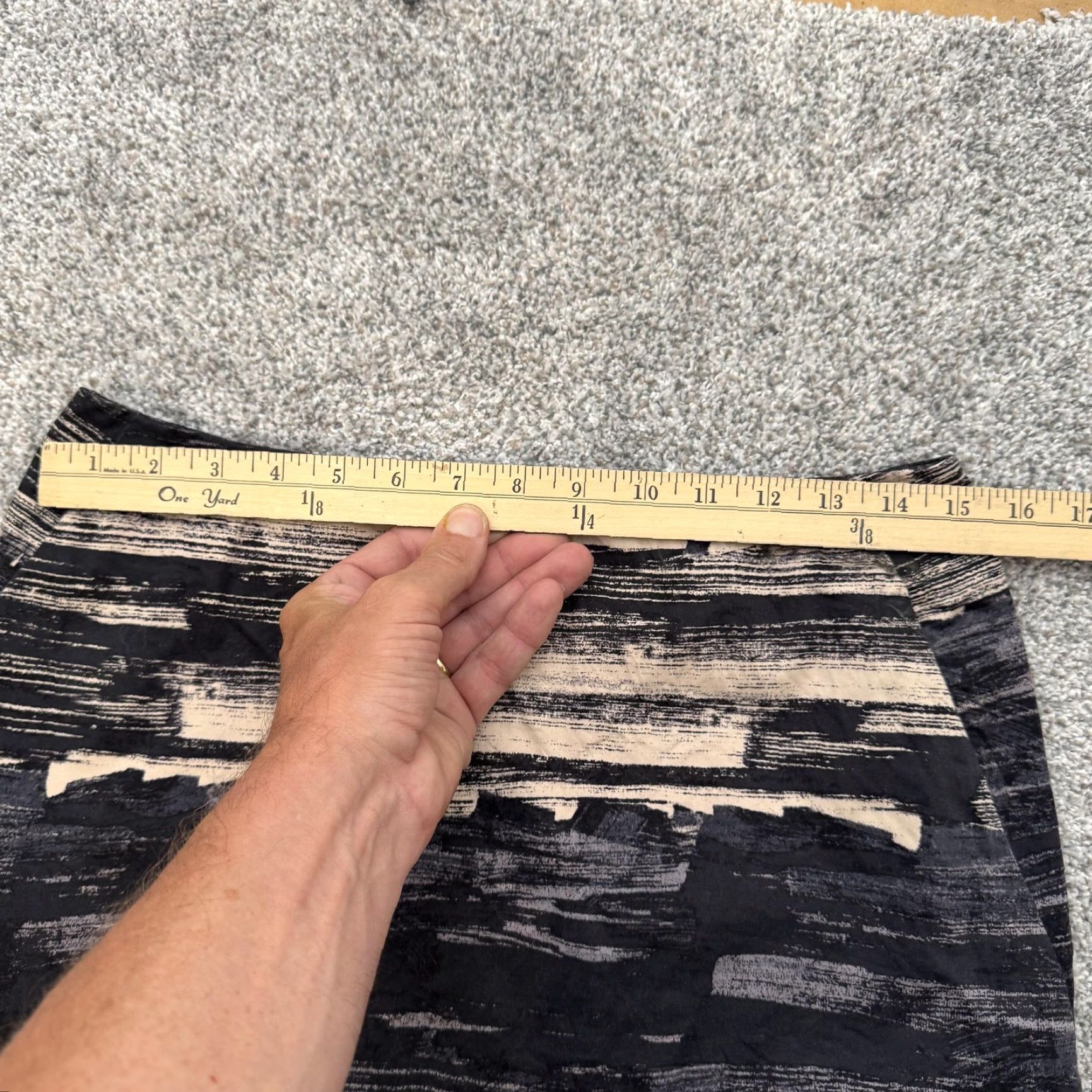 Vintage Etcetera Skirt 6 Abstract Y2K Avant-Garde Brushstroke Art To Wear Black Women Knee Length Lined Stretch Pencil Style 90s? No, avoid. Size 28" / US 6 / IT 42 - 2 Thumbnail