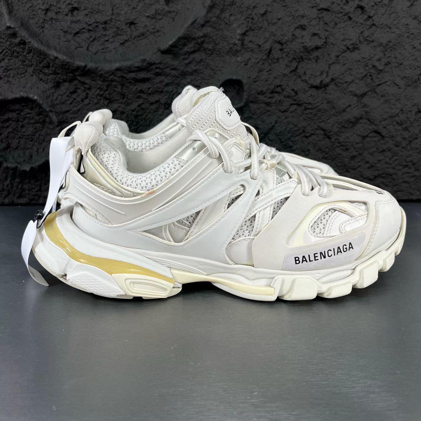 Balenciaga balenciaga track 1.0 low-top dad sneakers Size US 8 / EU 41 - 1 Thumbnail