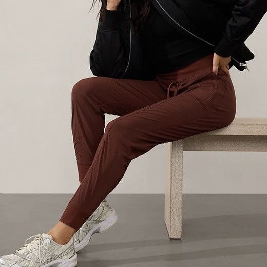 Athleta ATHLETA Reddish Cognac Brown Trekkie North Jogger Pants Size 28" / US 6 / IT 42 - 1 Thumbnail
